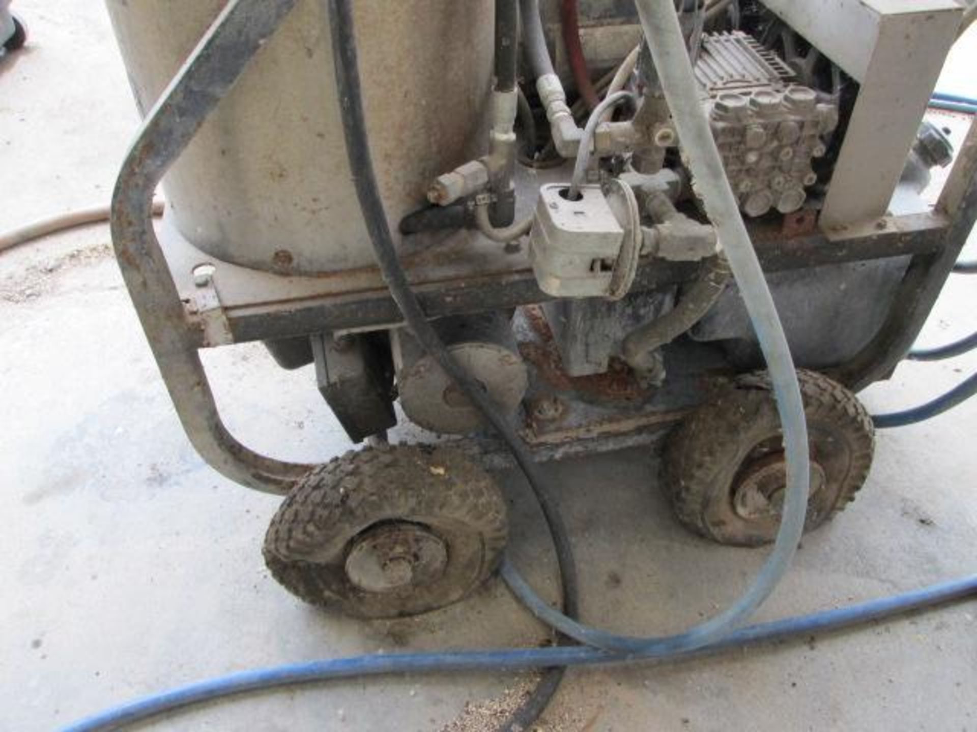 Pressure Washer - Image 3 of 4