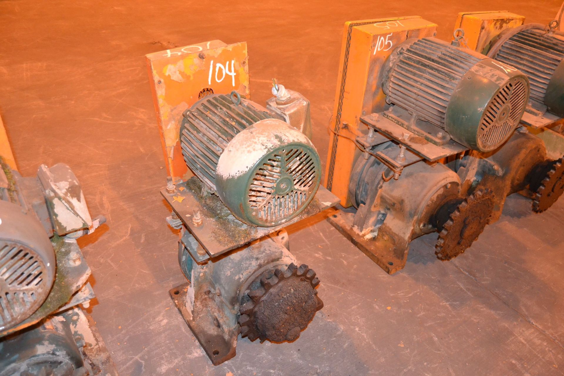 CYCLO 87 TO 1 RATIO GEAR REDUCER W/ 5 HP MOTOR - Image 3 of 7