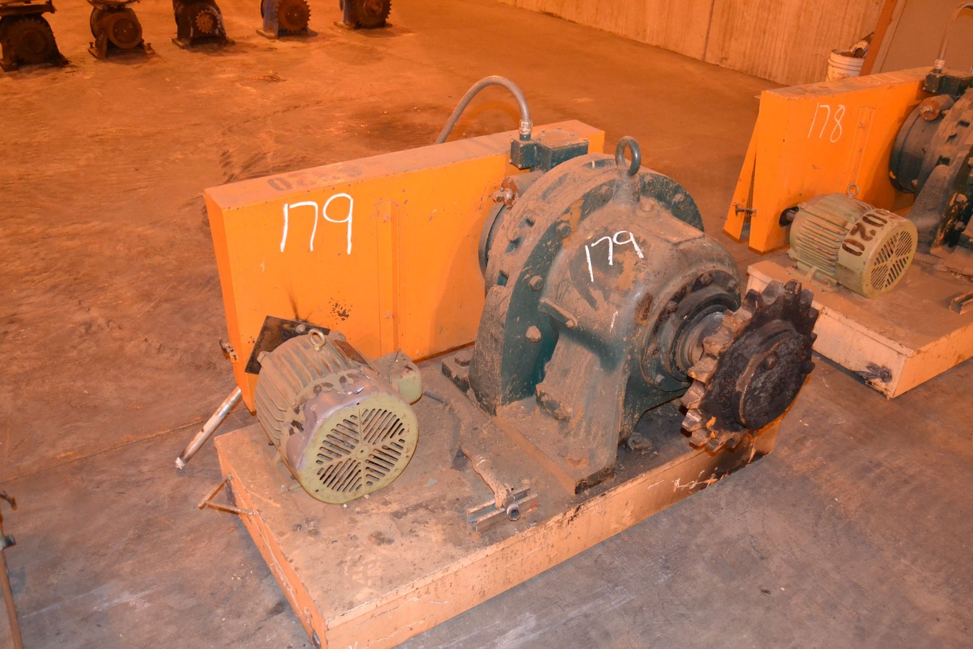 CYCLO 1003 TO 1 RATIO GEAR REDUCER W/ 3 HP MOTOR - Image 3 of 4