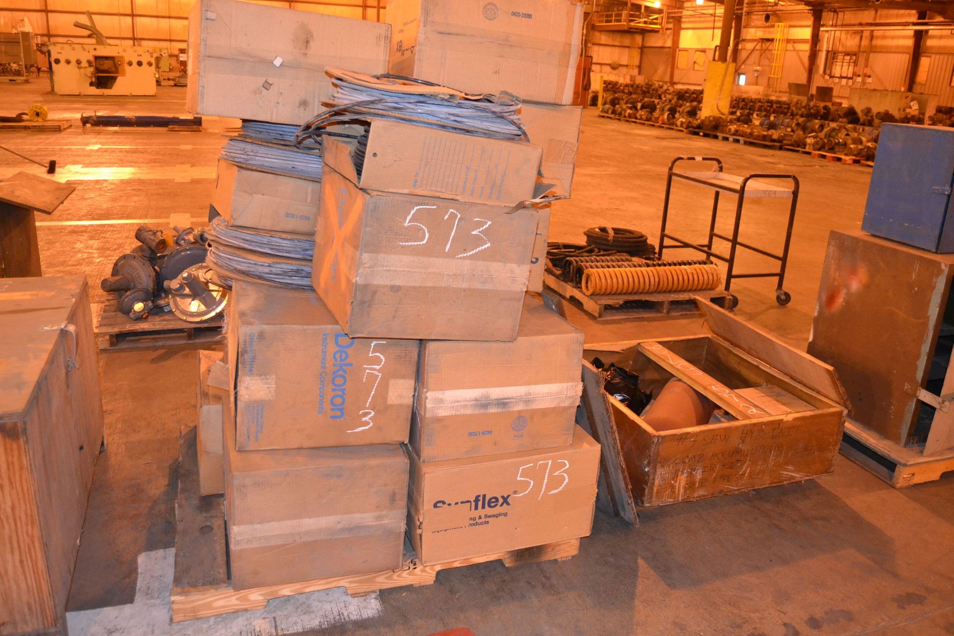 PALLET OF NEW AIR LINE