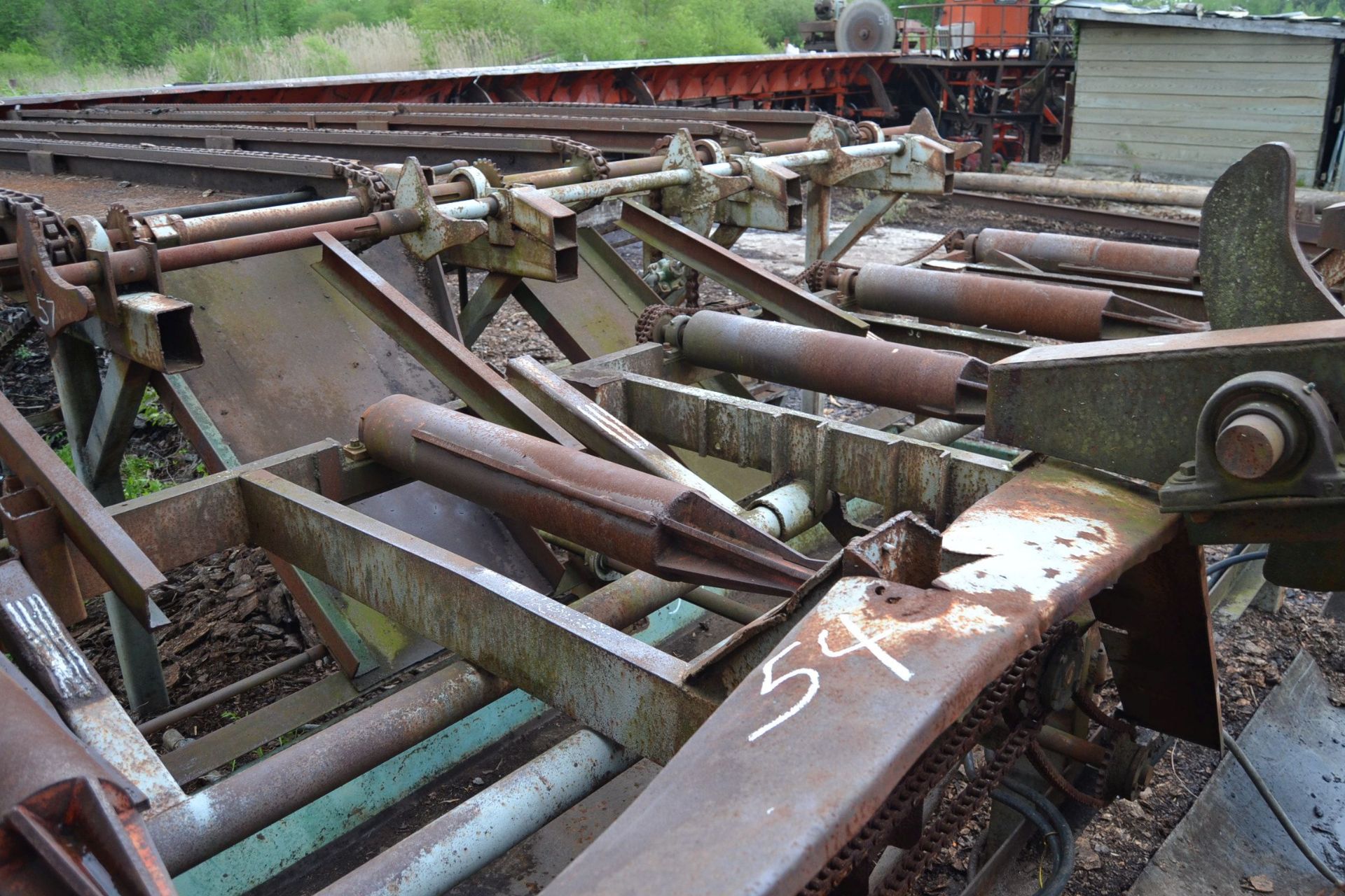 MORBARK MODEL PS8P POST PEELER W/15' INFEED ROLLCASE; W/LOG POSITIONER; W/40" X 20' OUTFEED - Image 3 of 8