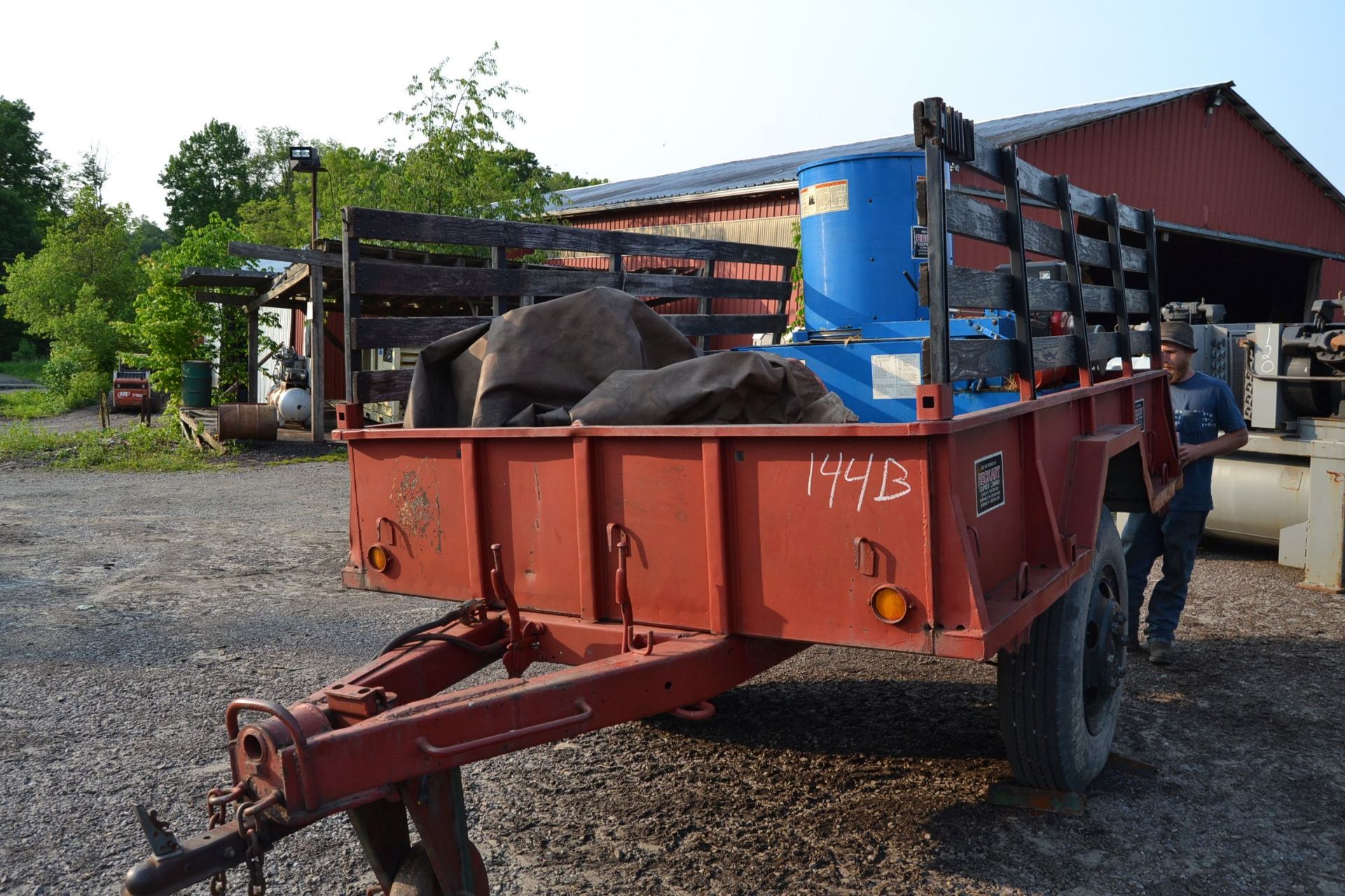 PATZ HAY BLOWER W/GAS ENGINE; W/SINGLE AXLE TRAILER