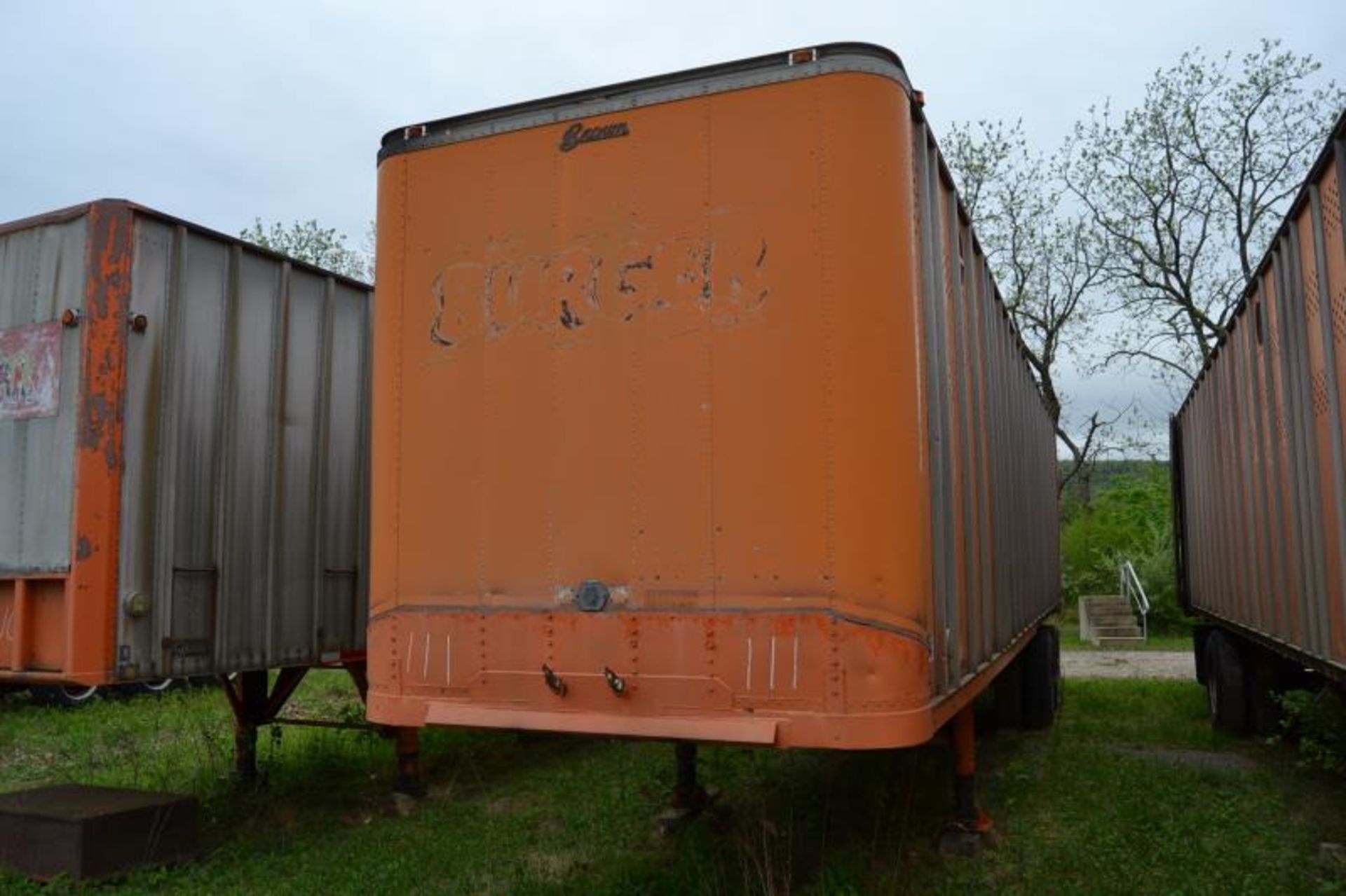 1969 BROWN 40' CHIP TRAILER SN# 6289 - Image 2 of 3