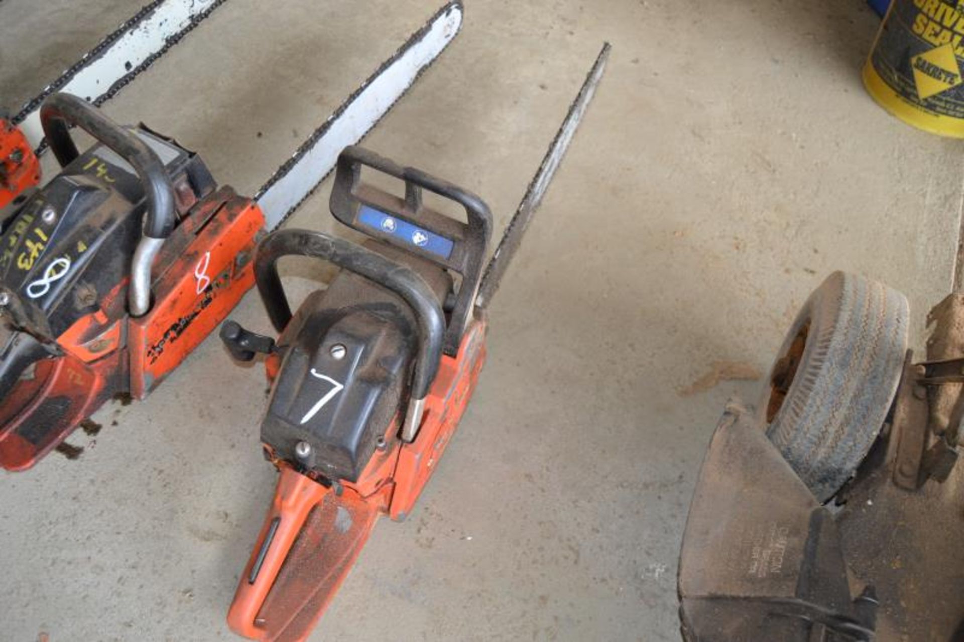 DOLMAR CHAIN SAW