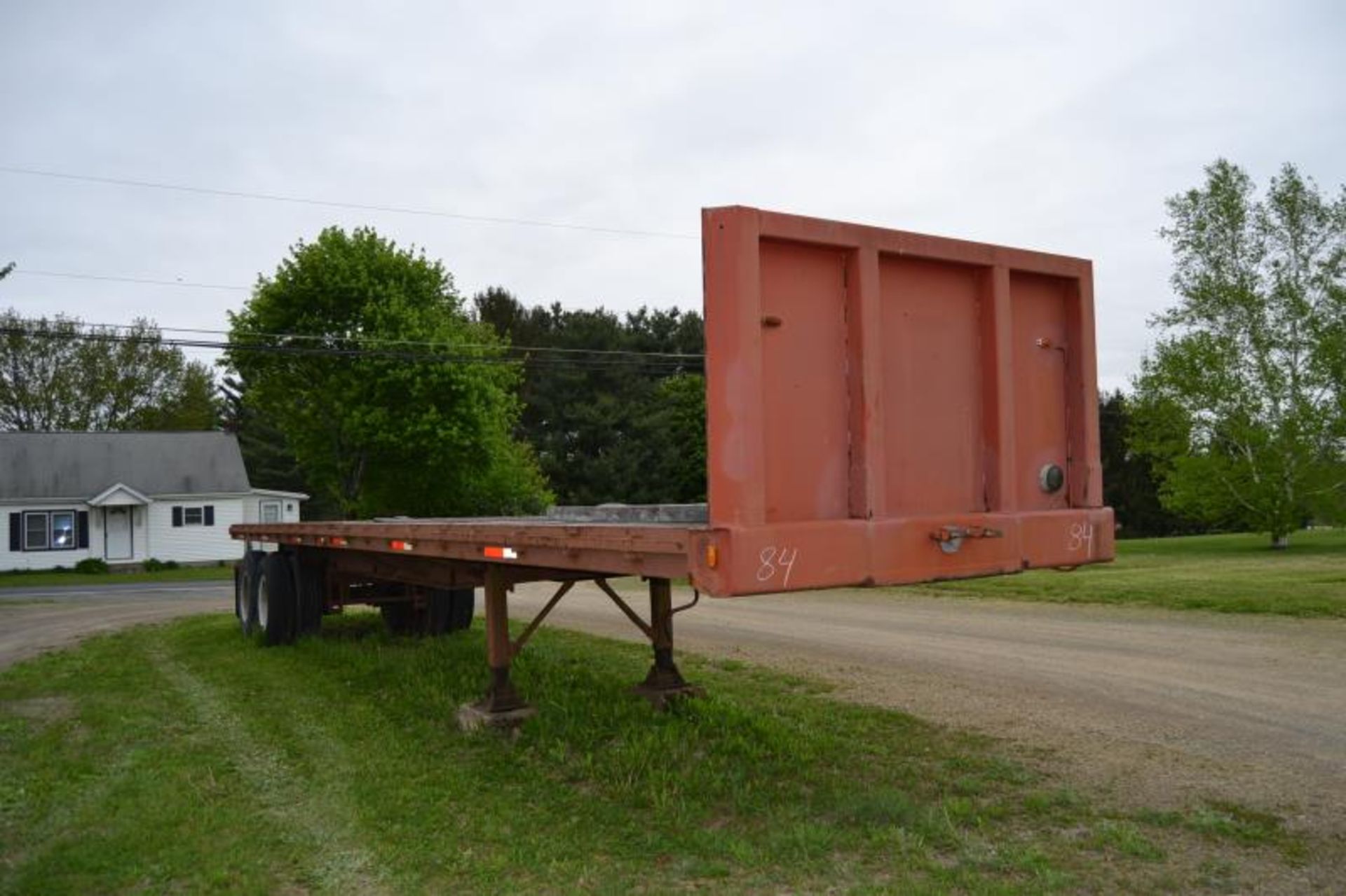 1976 FRUEHAUF 40' FLATBED TRAILER SN# FWX794396