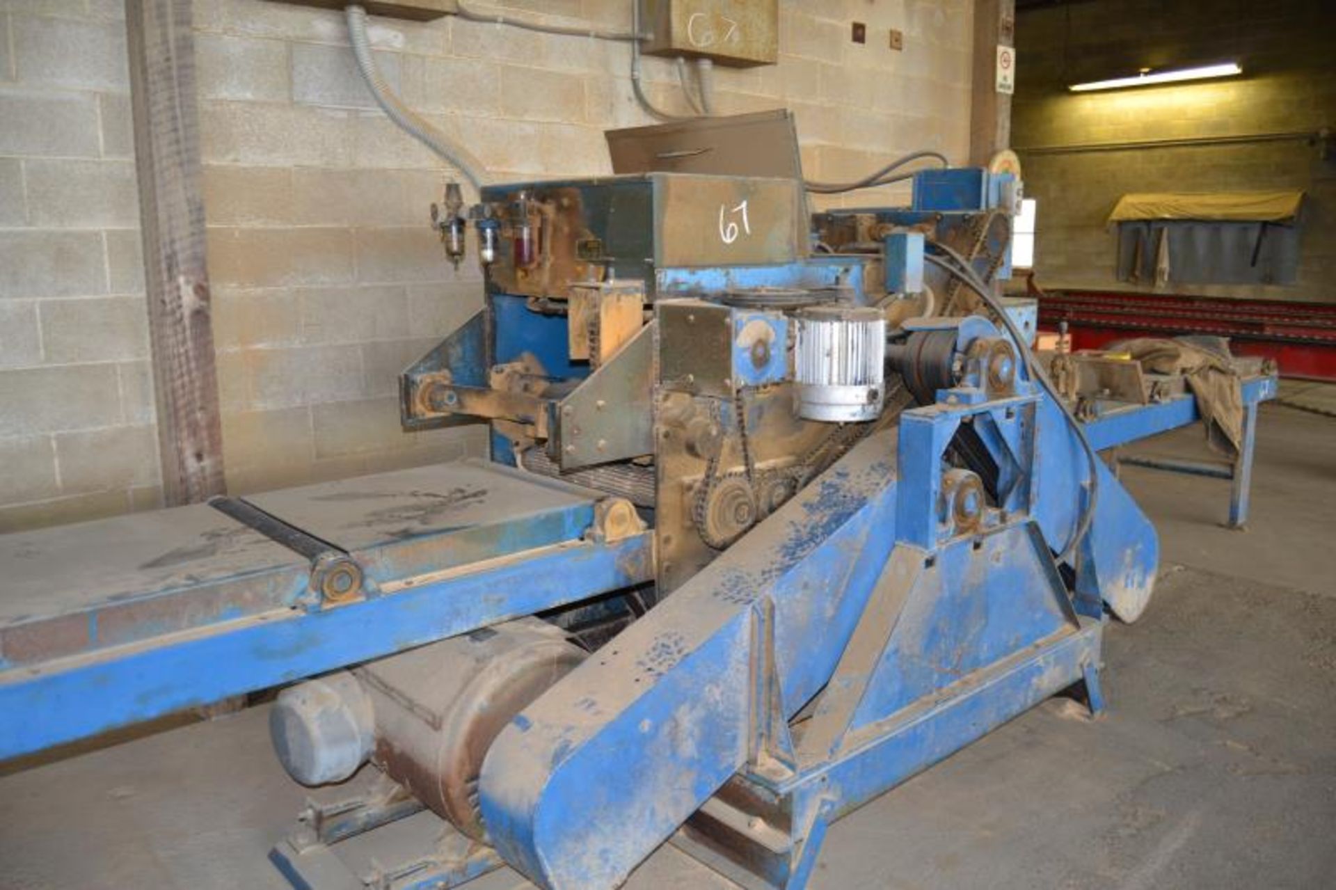 CORNELL MODEL 300 DOUBLE ARBOR GANG SAW W/INFEED & OUTFEED; W/INFEED POSITIONING SYSTEM; W/(2) 125 - Image 5 of 5