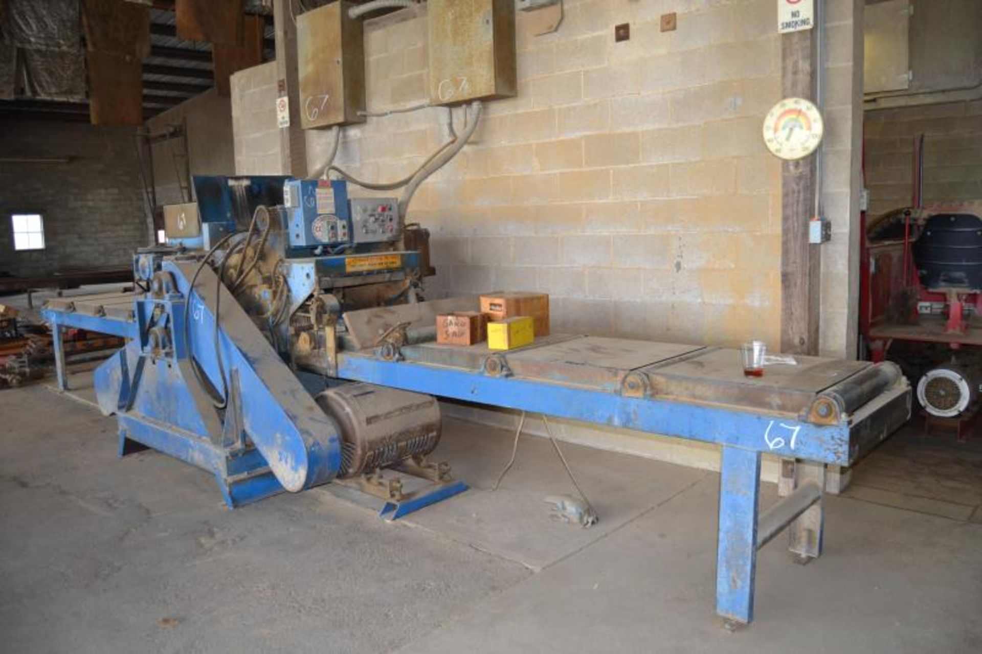 CORNELL MODEL 300 DOUBLE ARBOR GANG SAW W/INFEED & OUTFEED; W/INFEED POSITIONING SYSTEM; W/(2) 125 - Image 2 of 5