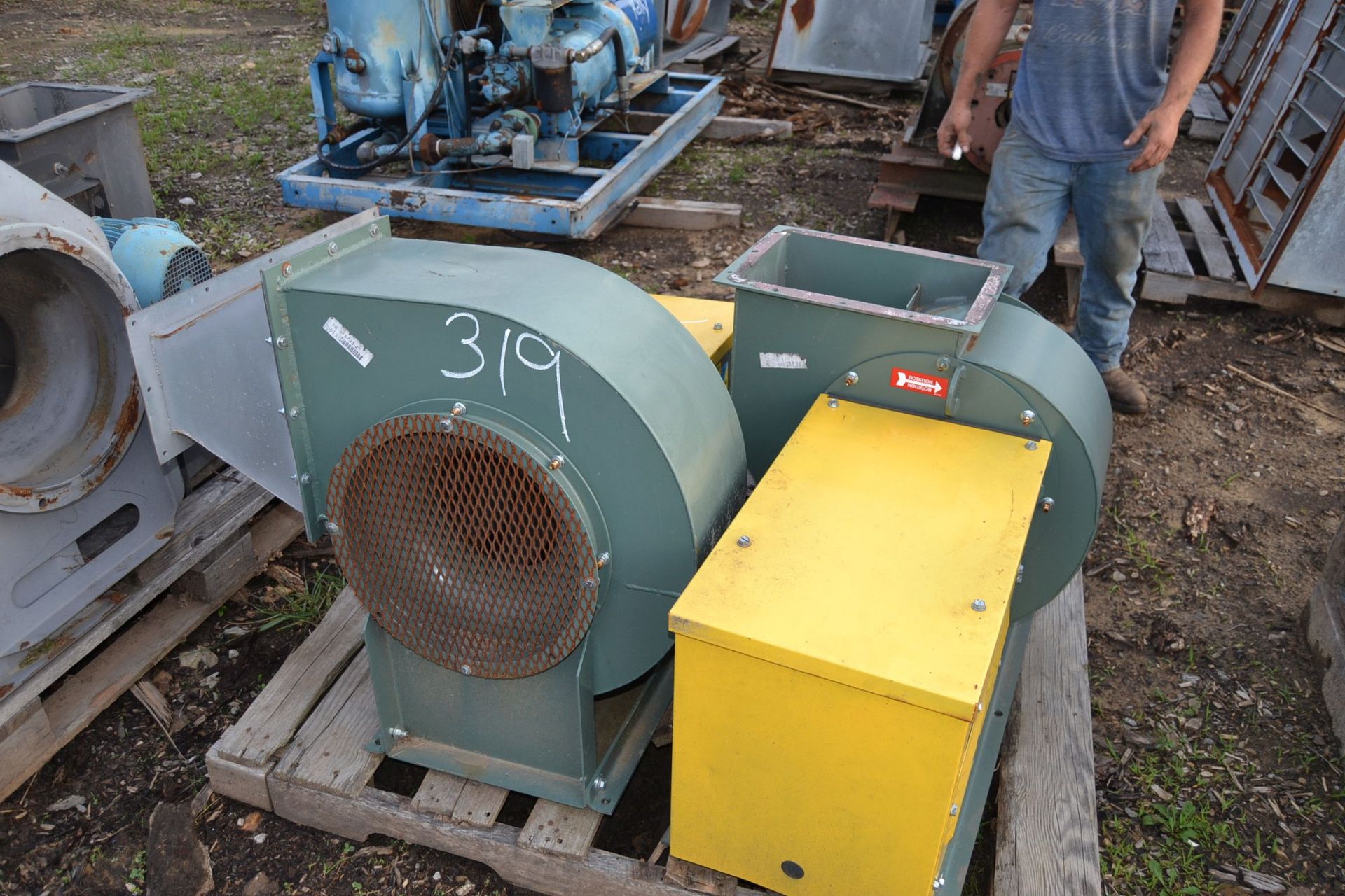 (2) PALLETS OF BLOWERS - Image 2 of 4