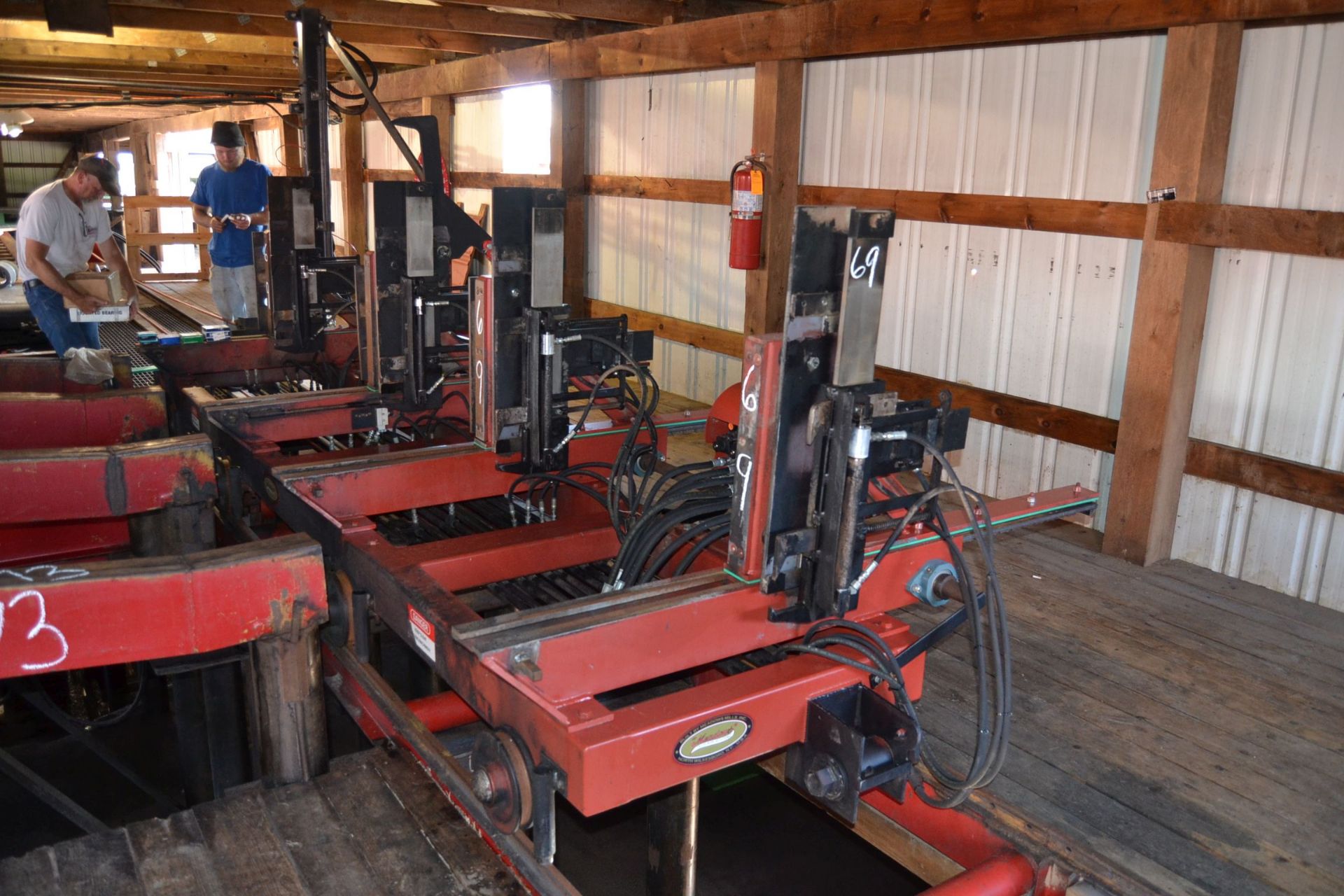 MEADOWS #2 4 HEAD BLOCK MODULAR MILL W/ OFF BEARING BELT W/ ALLSTEEL HUSK FRAME W/ 4'X4' CONTROL CAB - Image 5 of 5