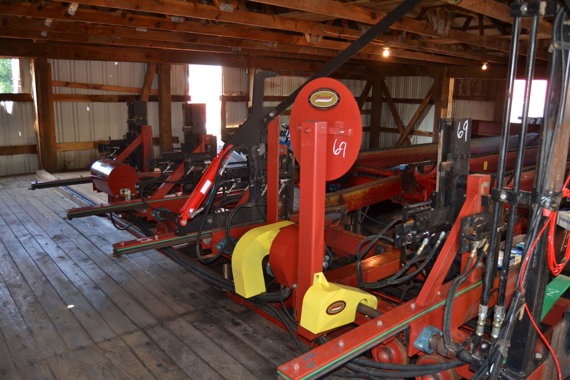 MEADOWS #2 4 HEAD BLOCK MODULAR MILL W/ OFF BEARING BELT W/ ALLSTEEL HUSK FRAME W/ 4'X4' CONTROL CAB - Image 4 of 5