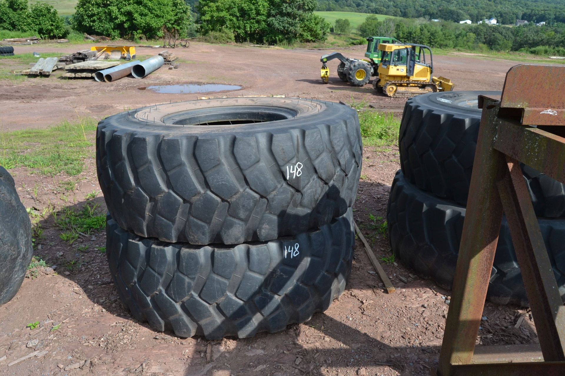 (4) 20.5X25 LOADER TIRES - Image 2 of 2