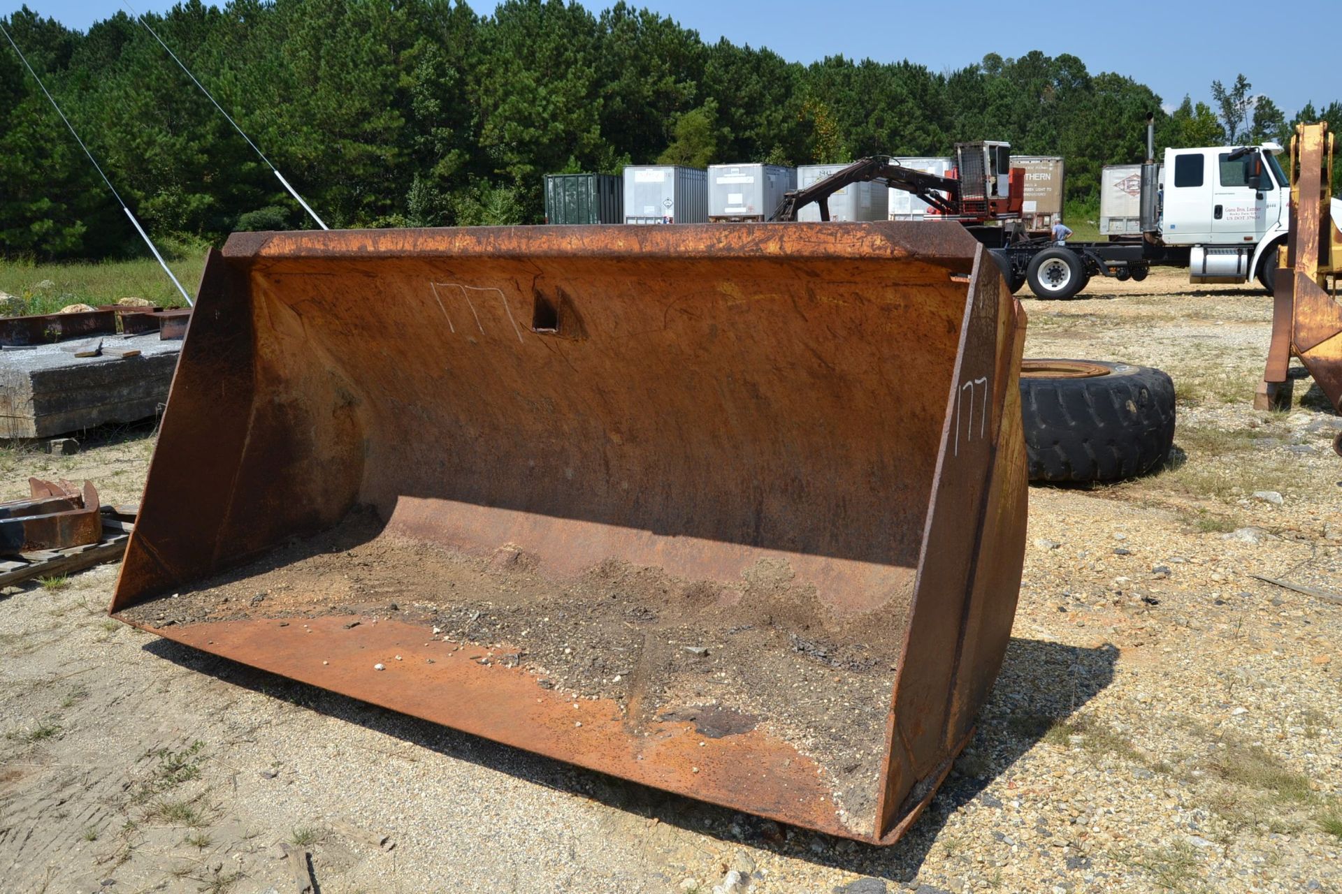 BUCKET FOR TROJAN FORKLIFT