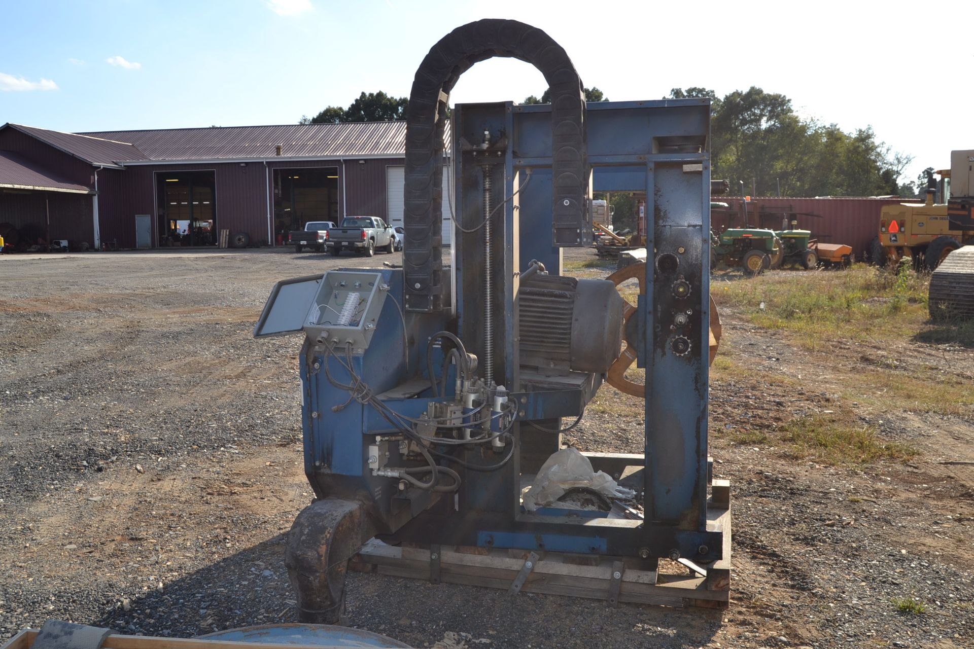 BAKER BP DOMINATOR ELECTRIC BAND MILL W/ 2" BAND W/ 50 HP MOTOR - Image 3 of 4