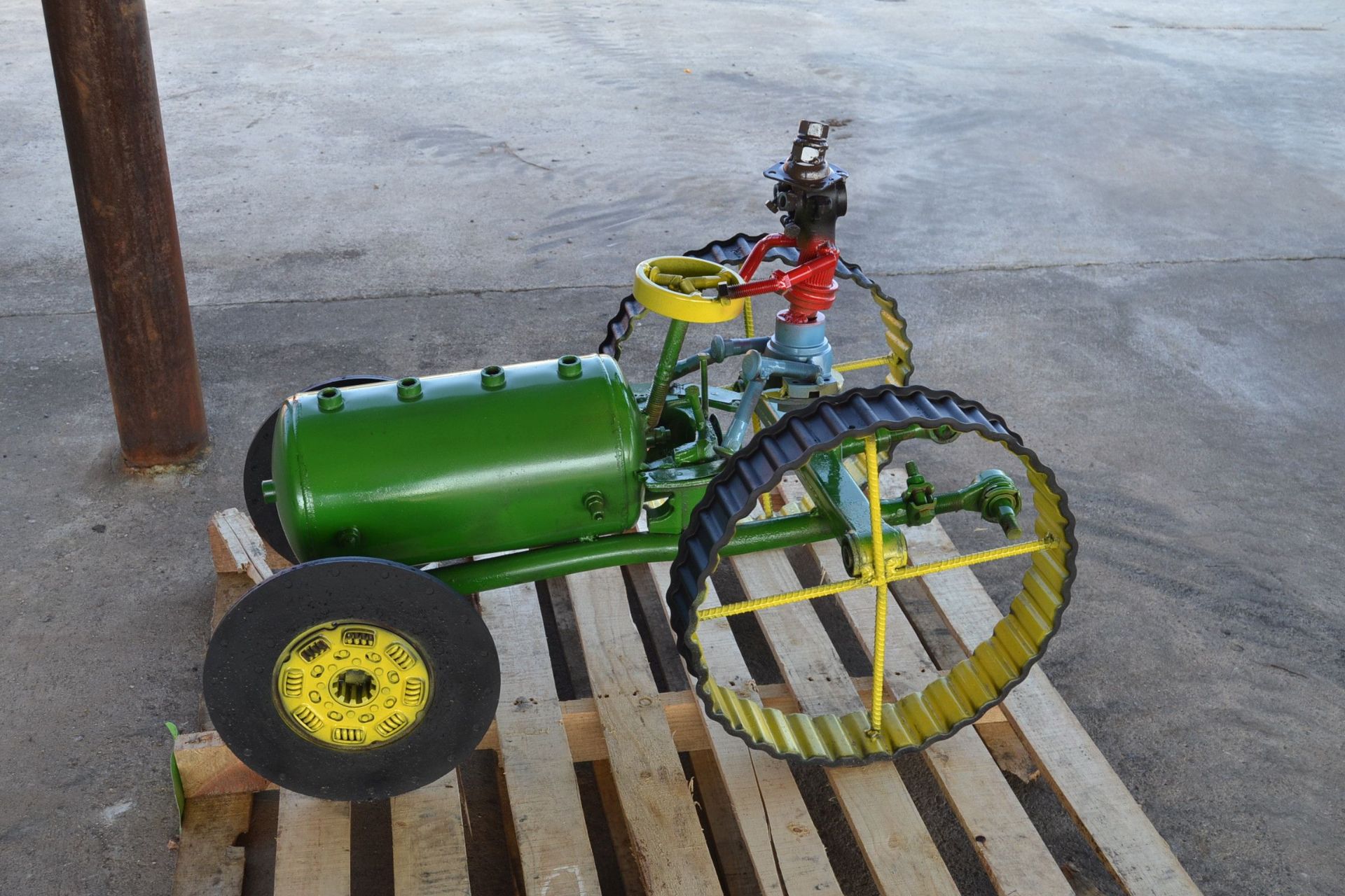 CUSTOM BUILT TRACTOR BY BOB SHAMP