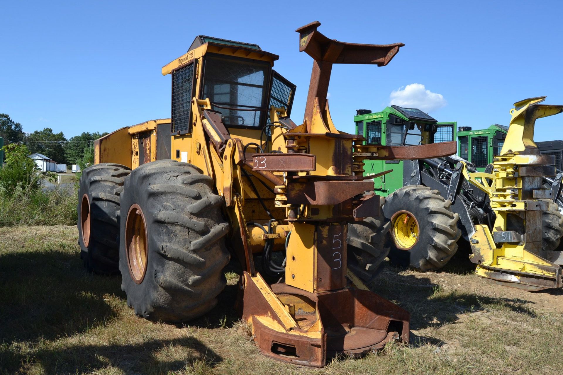 TIGERCAT 726 FELLER BUNCHER W/ KOEHRING SAW HEAD W/ HEAT & AIR CAB W/ 30.5X32 RUB SN#7260704 - Image 3 of 5