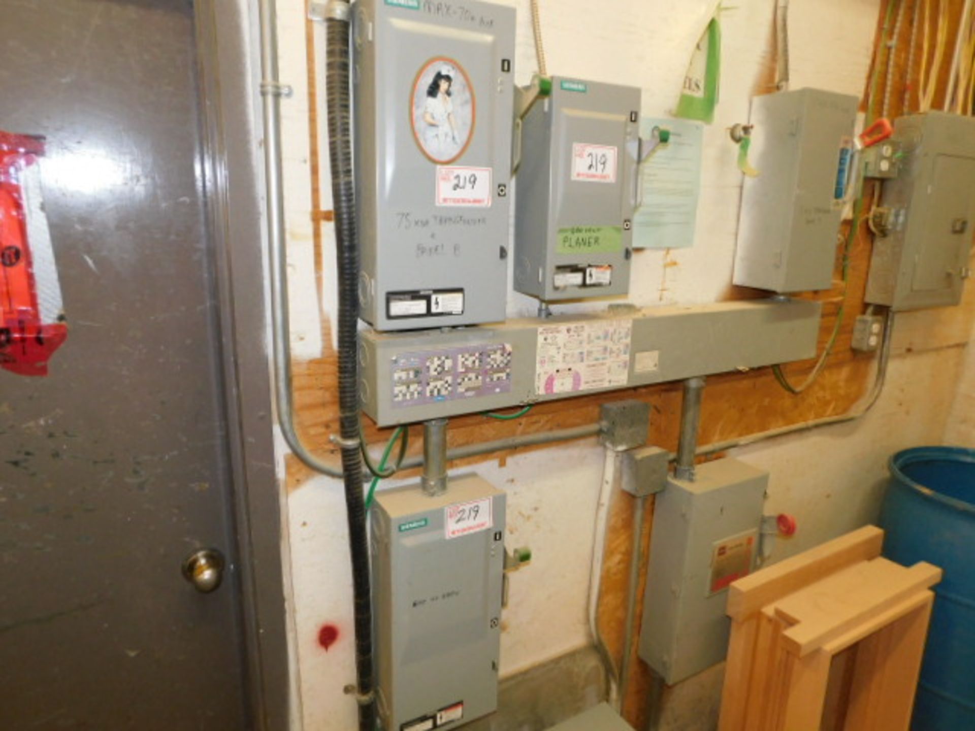 ASST SWITCHES ON WALL; (2) SIEMENS 100AMP, (1) 60AMP,