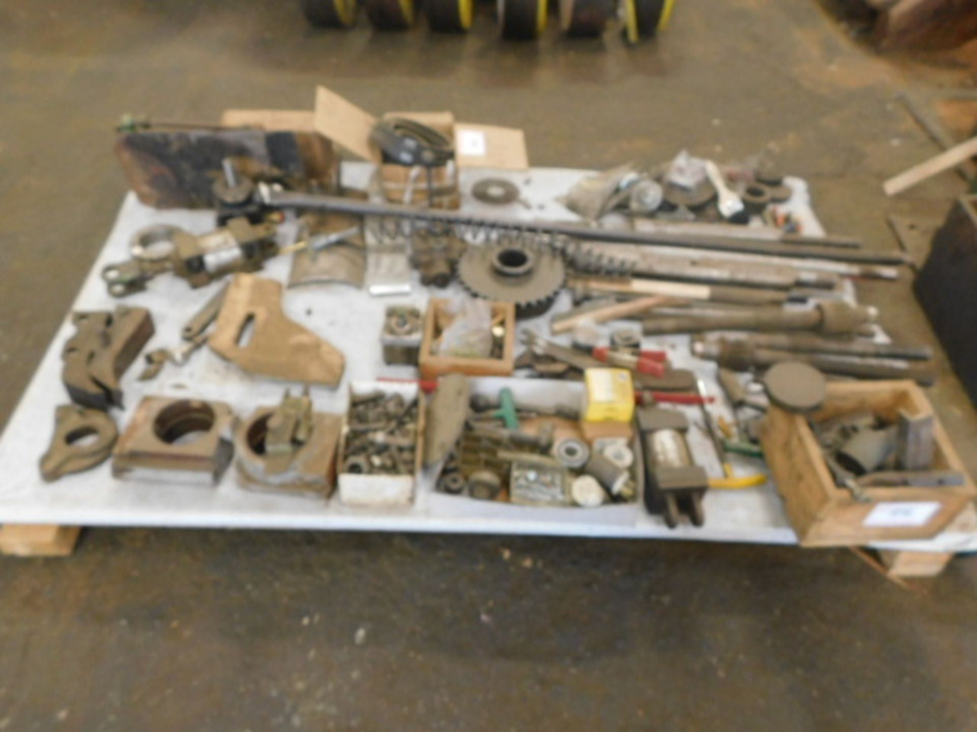 PARTS CONTENTS OF PALLET