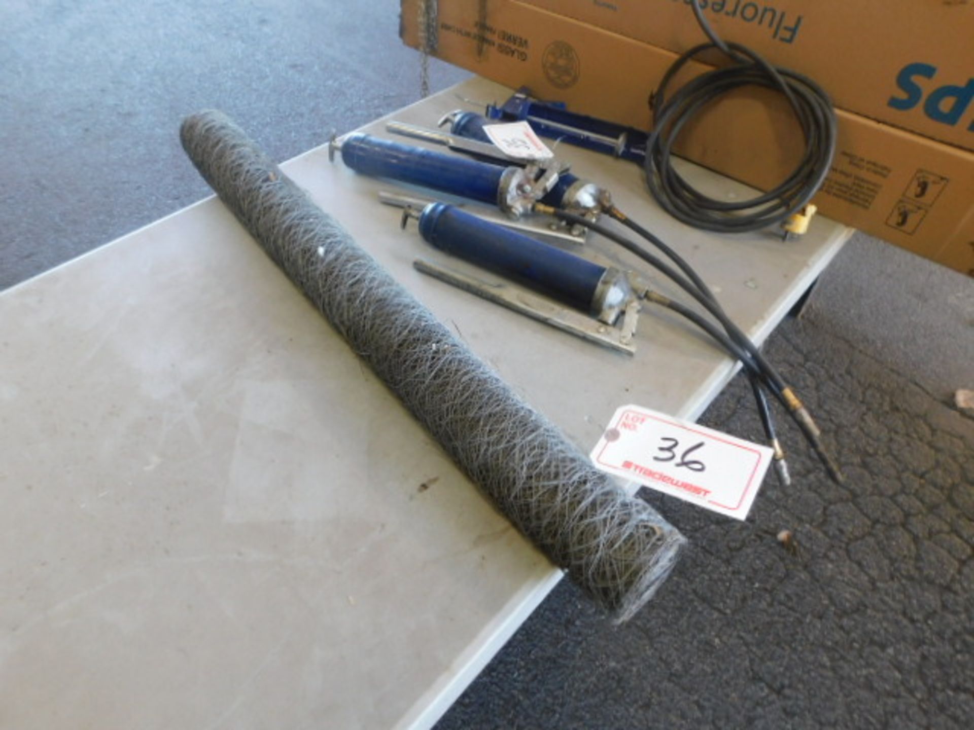 ROLL OF CHICKEN WIRE