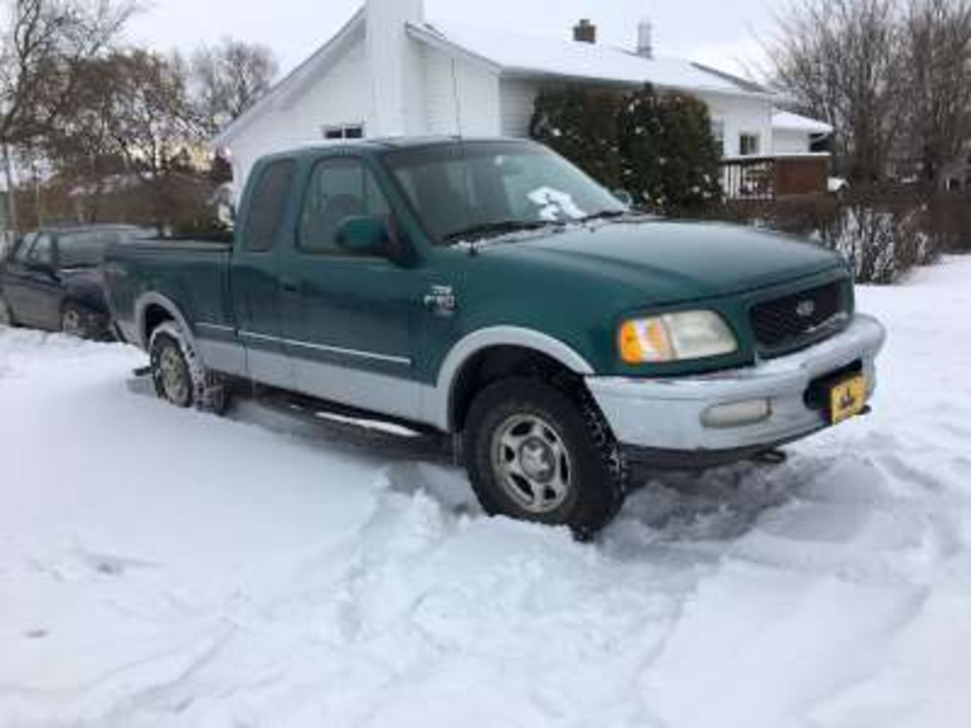 1998 Ford 4x4 Super Cab ½ ton, V8 Triton 5.4 lit, auto, s/n 2FTZX18W2WCA03Z57 (Previously registered - Image 3 of 4
