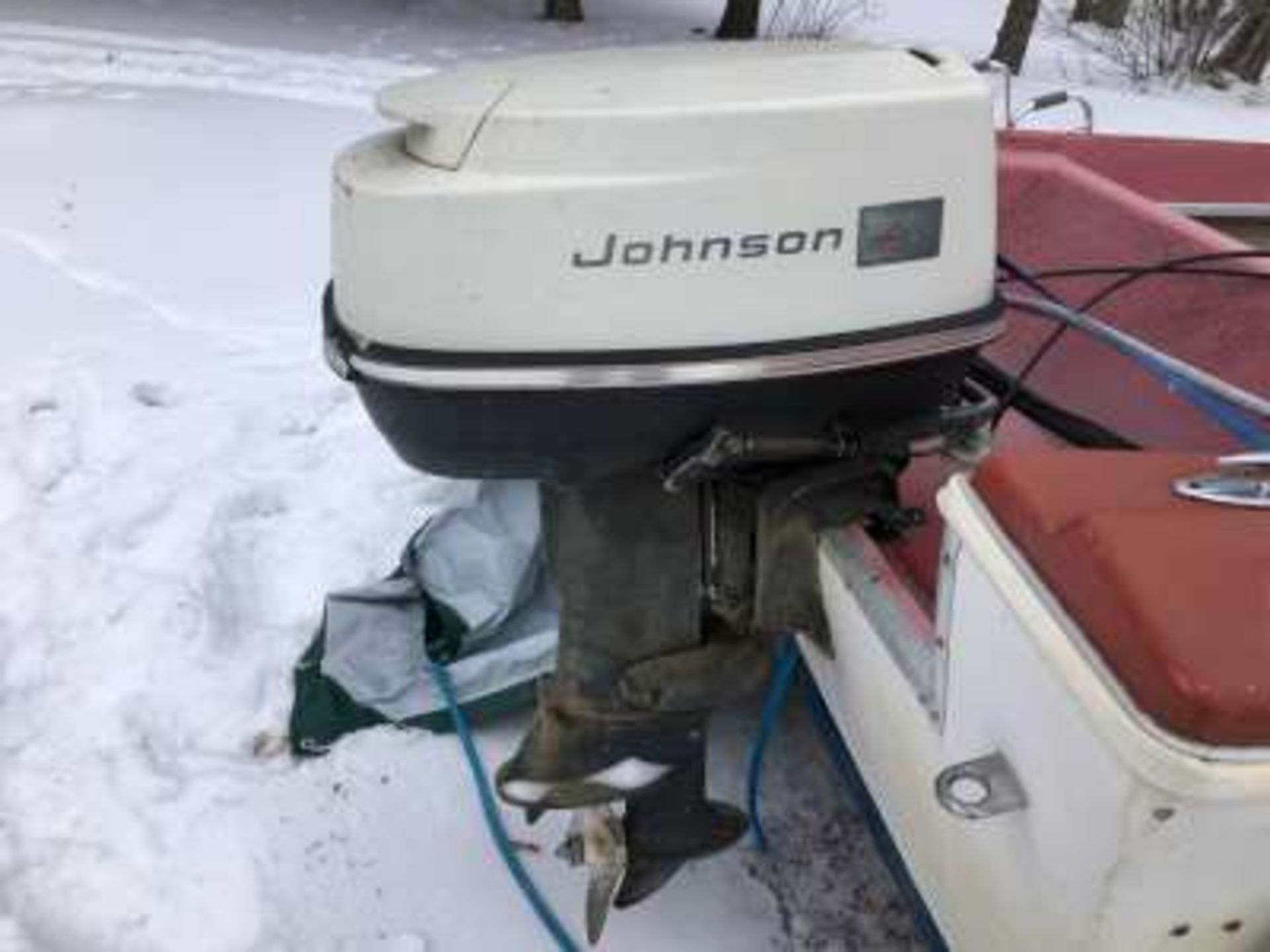 16ft fibreglass boat (red), w/35hp Johnson engine - Image 2 of 7