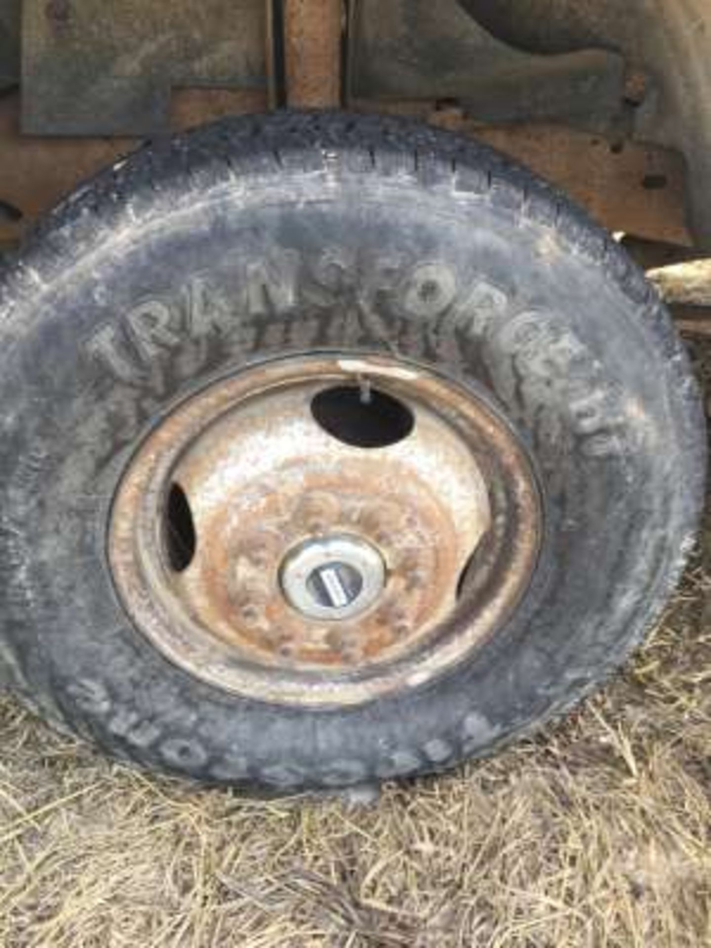 1995 Ford F350 Flat Deck Truck, 4X4, 7.3 Dsl, 282,000kms, 5th wheel hitch - Image 4 of 6