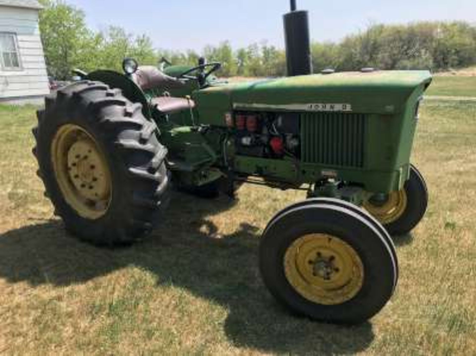 JD 1120 Dsl tractor, 3pth, pto - Image 2 of 4