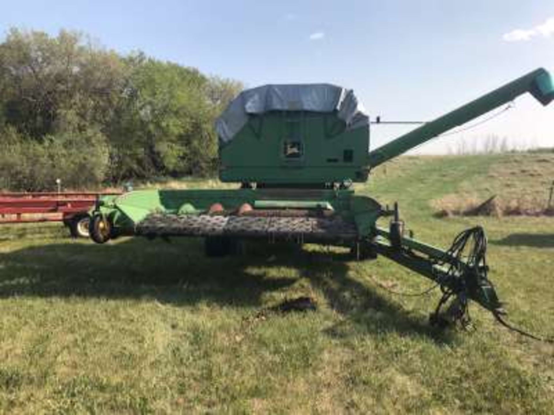 JD 6601 pto combine - Image 2 of 4