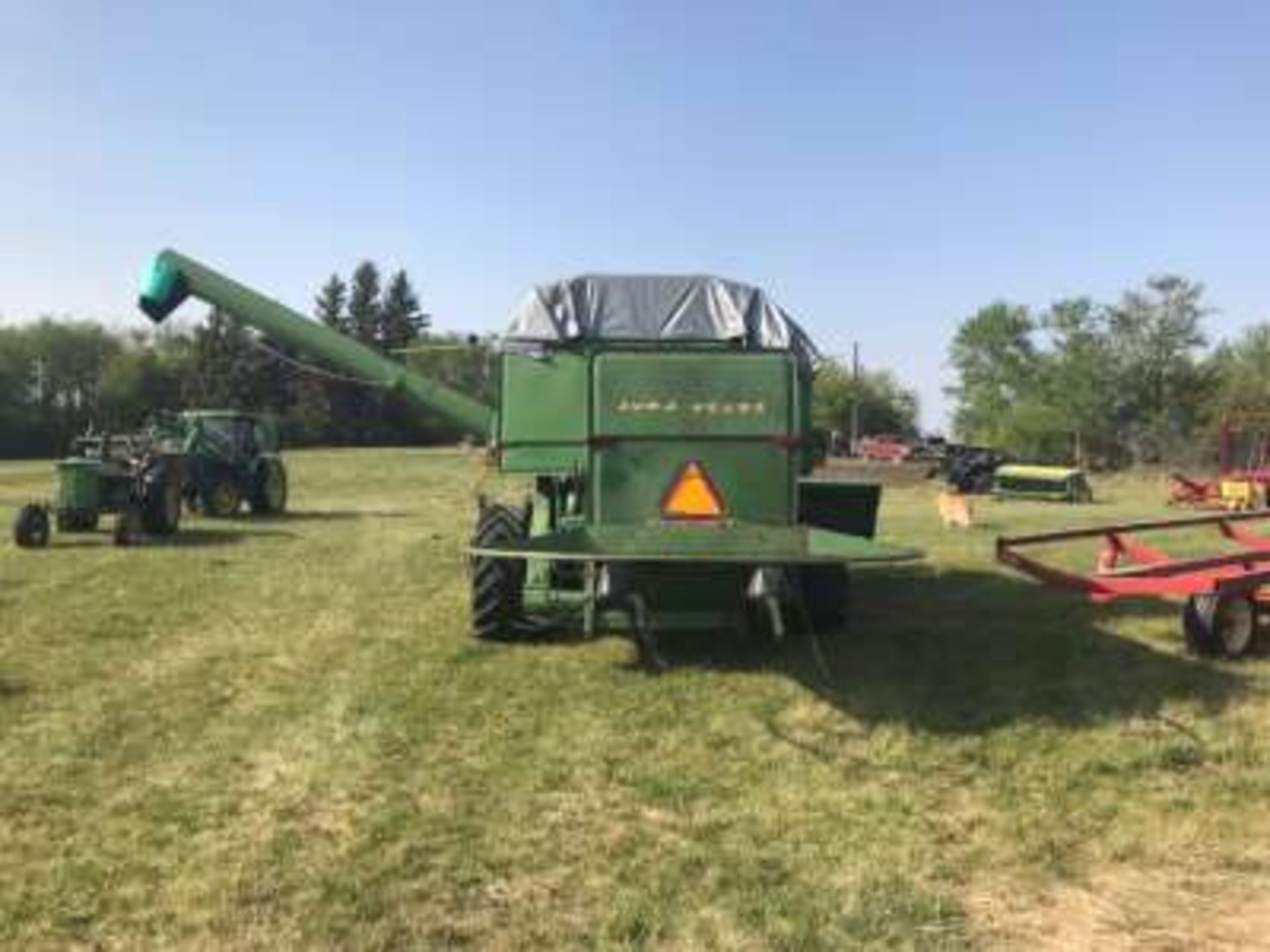 JD 6601 pto combine - Image 4 of 4