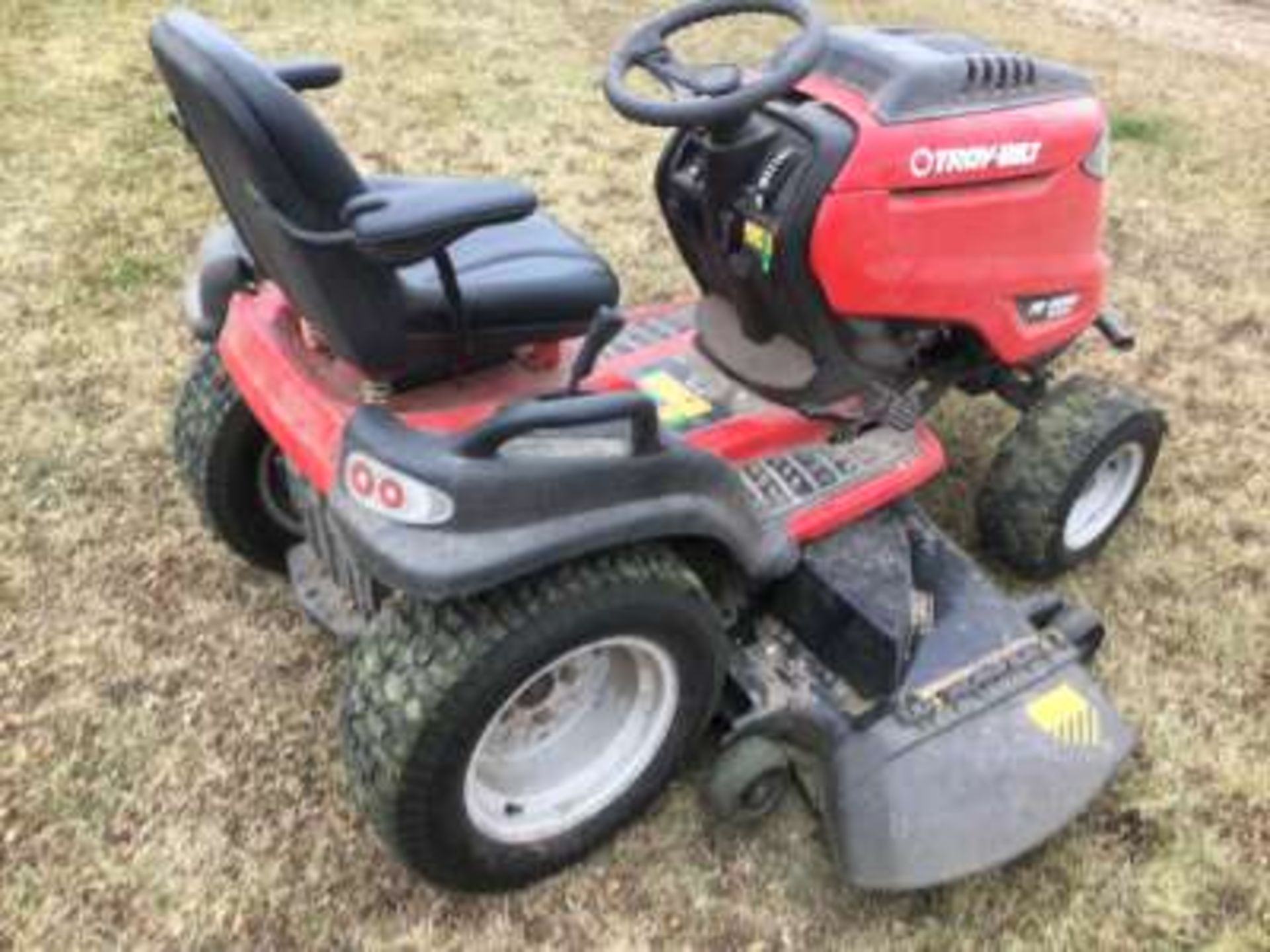 Troy Built TB2654 Hydrostatic riding mower (bought in 2014) 80hrs (nice shape) 54in deck, deck wash, - Image 3 of 4