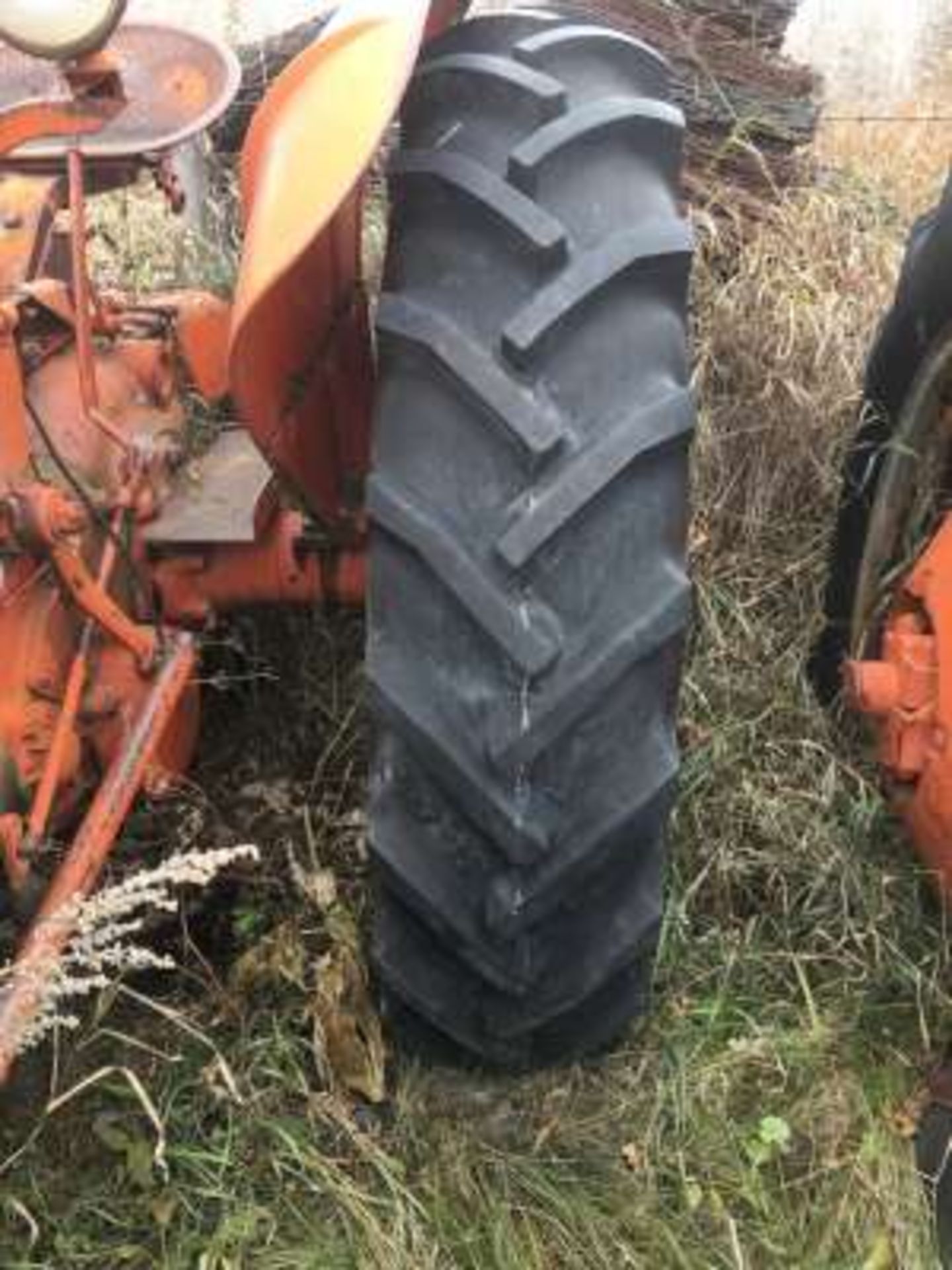 Case DC4 tractor, Gas, 13.6x38 tires(good),no hyds - Image 4 of 4