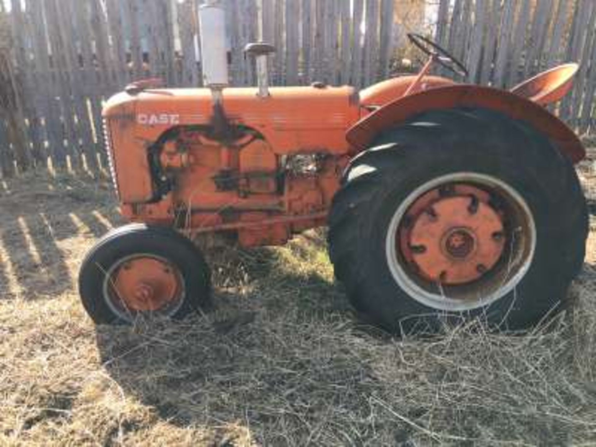 Case DC4 tractor (running - unknown)