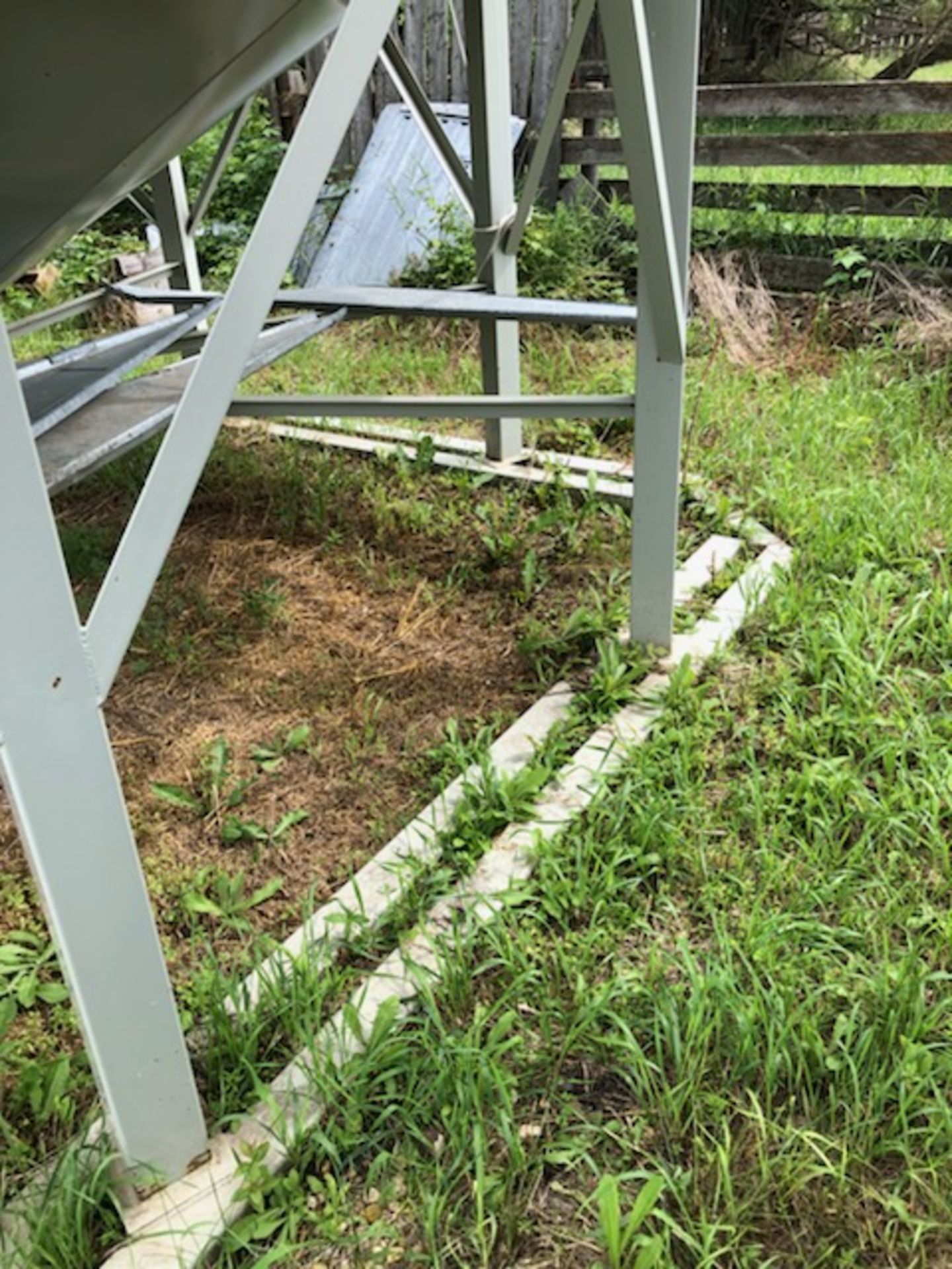 Bin No. 36 - Westeel Rosco 2000 bus. grain bin on skids, 14ft diameter ring - Image 2 of 2