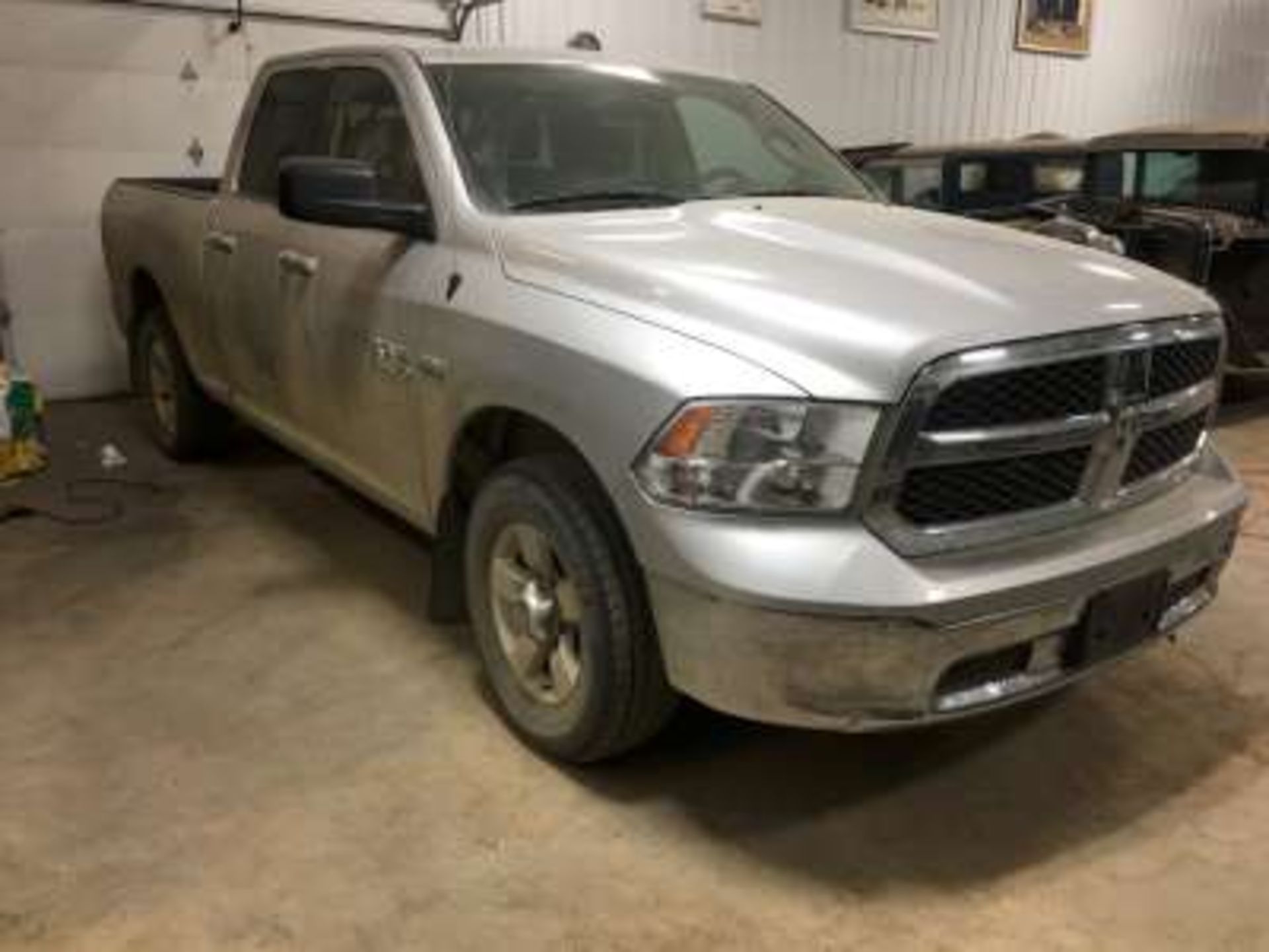 2014 Dodge Ram 1500 SLT Hemi 5.7 litre engine, 4x4, 4dr, fully loaded, cloth seats, LT 265/70R17 - Image 5 of 12