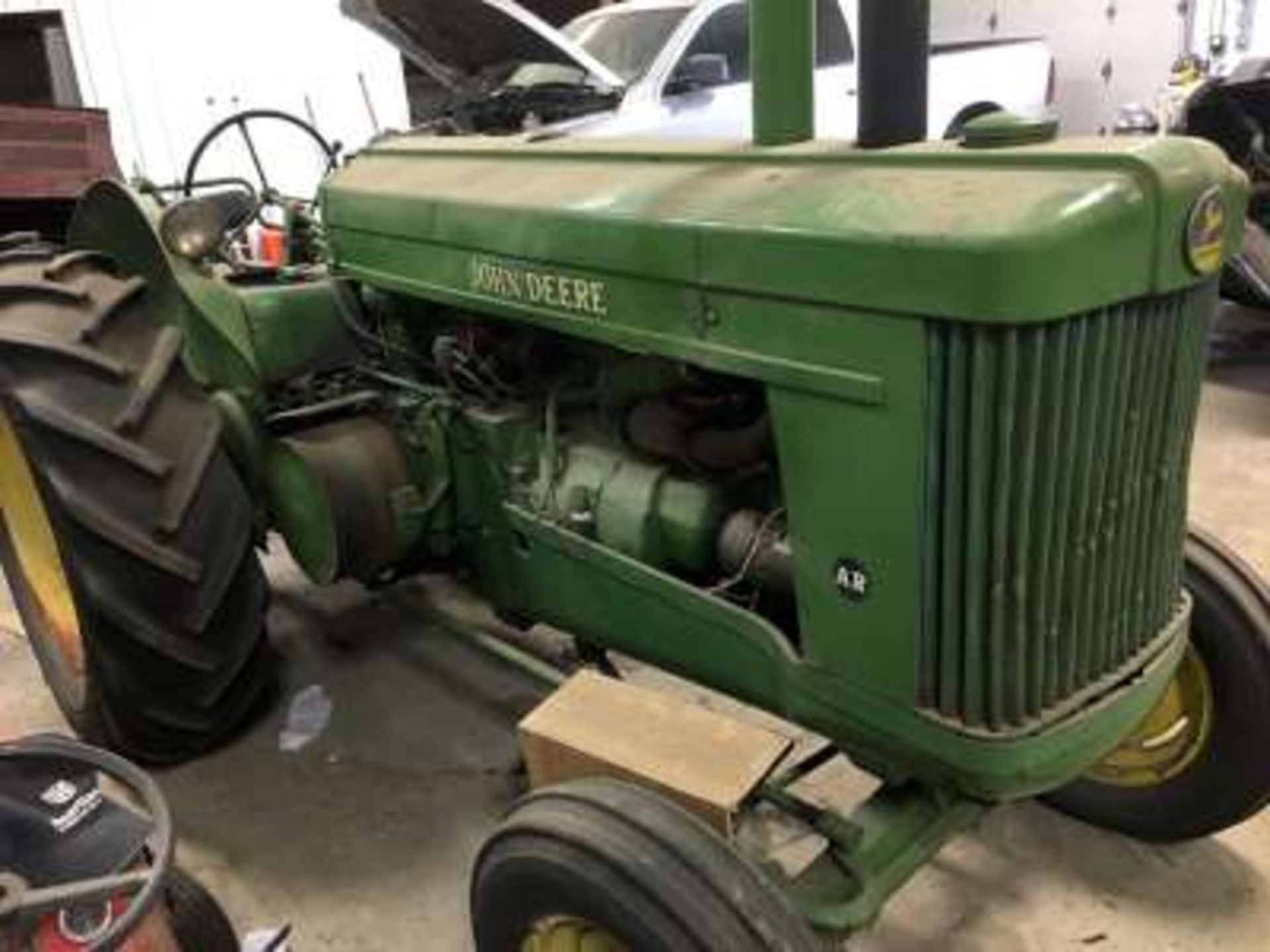 JD AR styled tractor s/n 282809, 14.9x26 tires, pto (nice shape) (restored?) - Image 2 of 3