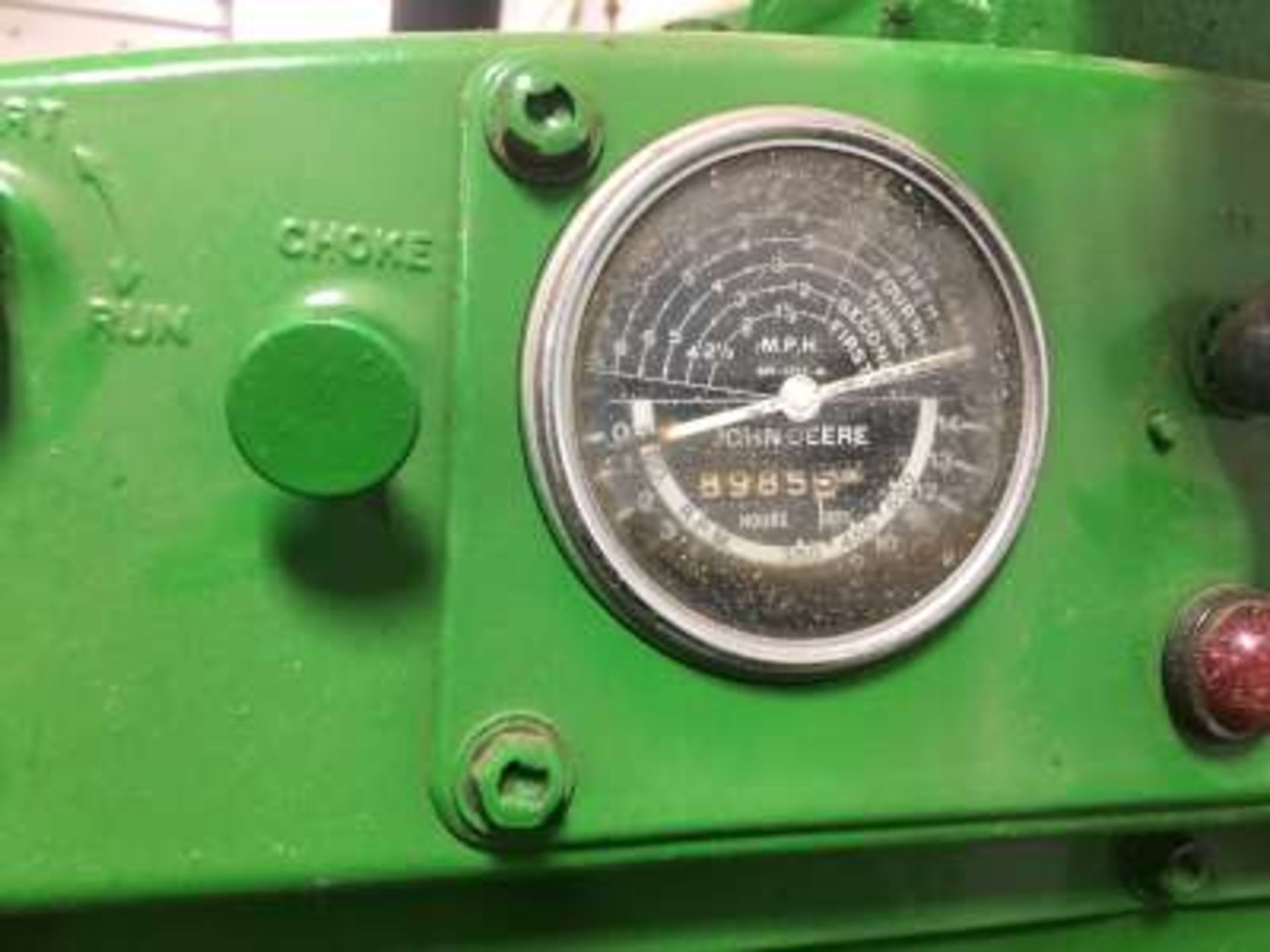 1958? JD 820 Dsl tractor, p.s., single hyd, pup motor start, both motors rebuilt (50-100 hrs) ( - Image 3 of 8