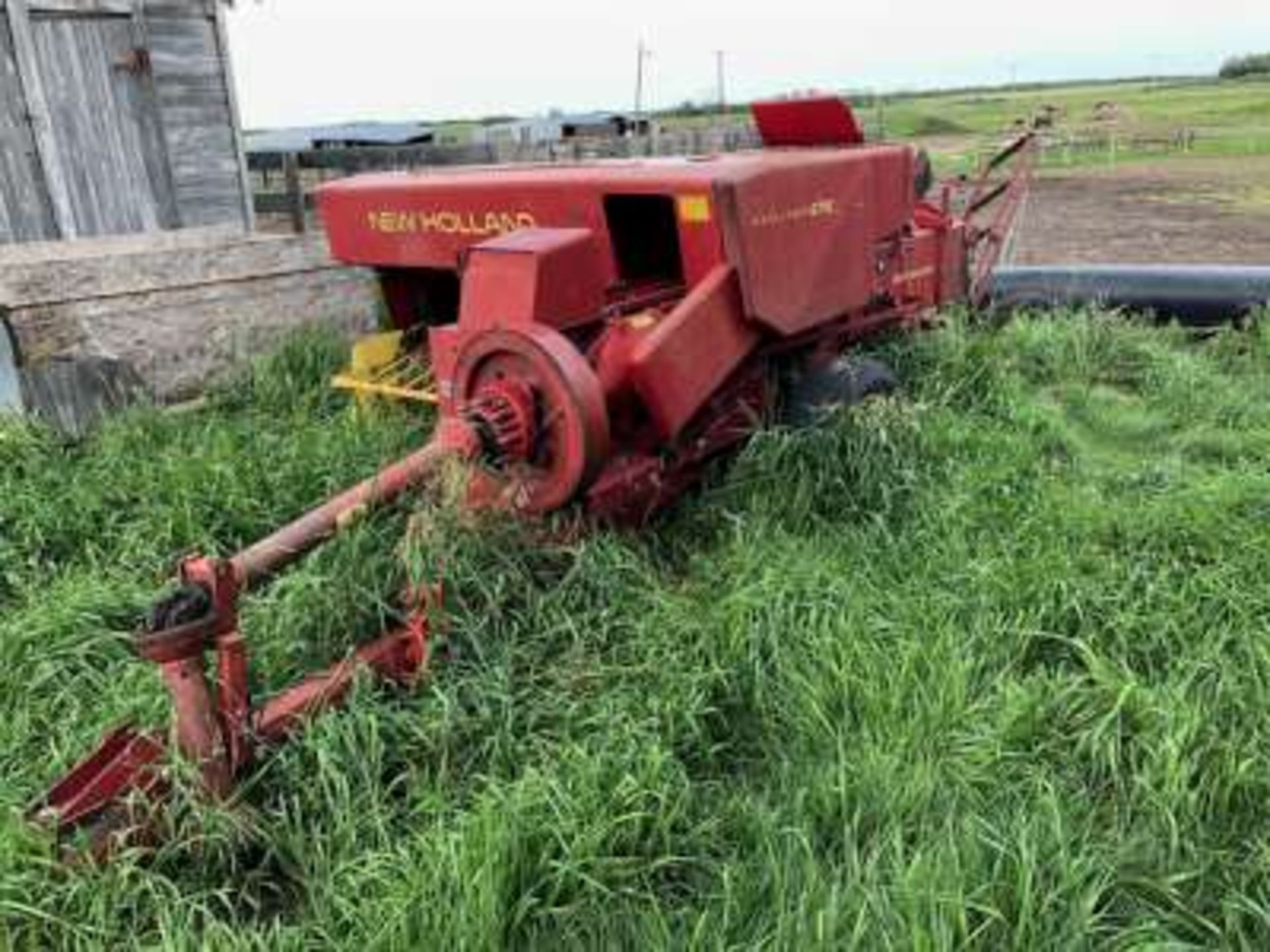 NH #276 Hayliner square baler with PTO, always shedded, pick up good, straight and quarter-turn - Image 6 of 9