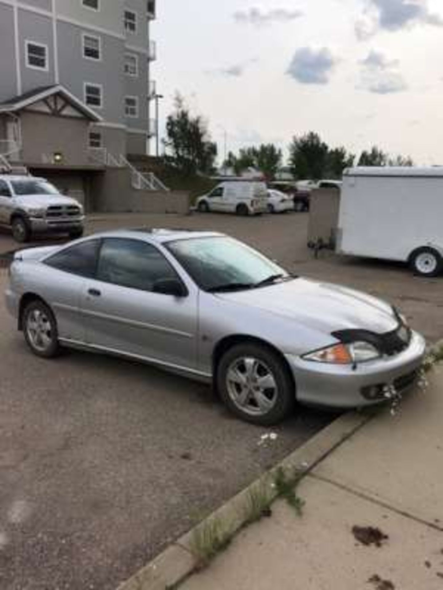 2001 Chevrolet Cavalier Z24, 2-door, 2.4L 4-cyl, manual transmission, silver paint, rust on both - Image 2 of 10