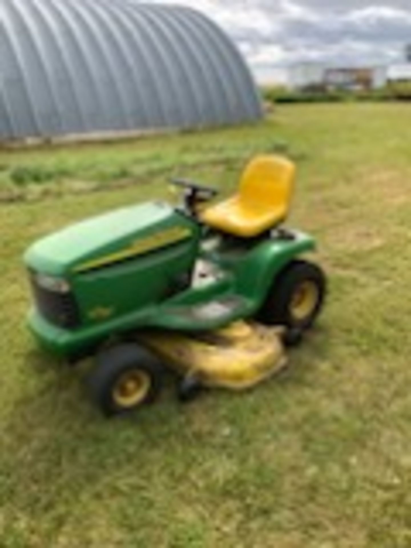 John Deere Riding Mower LT 180 automatic