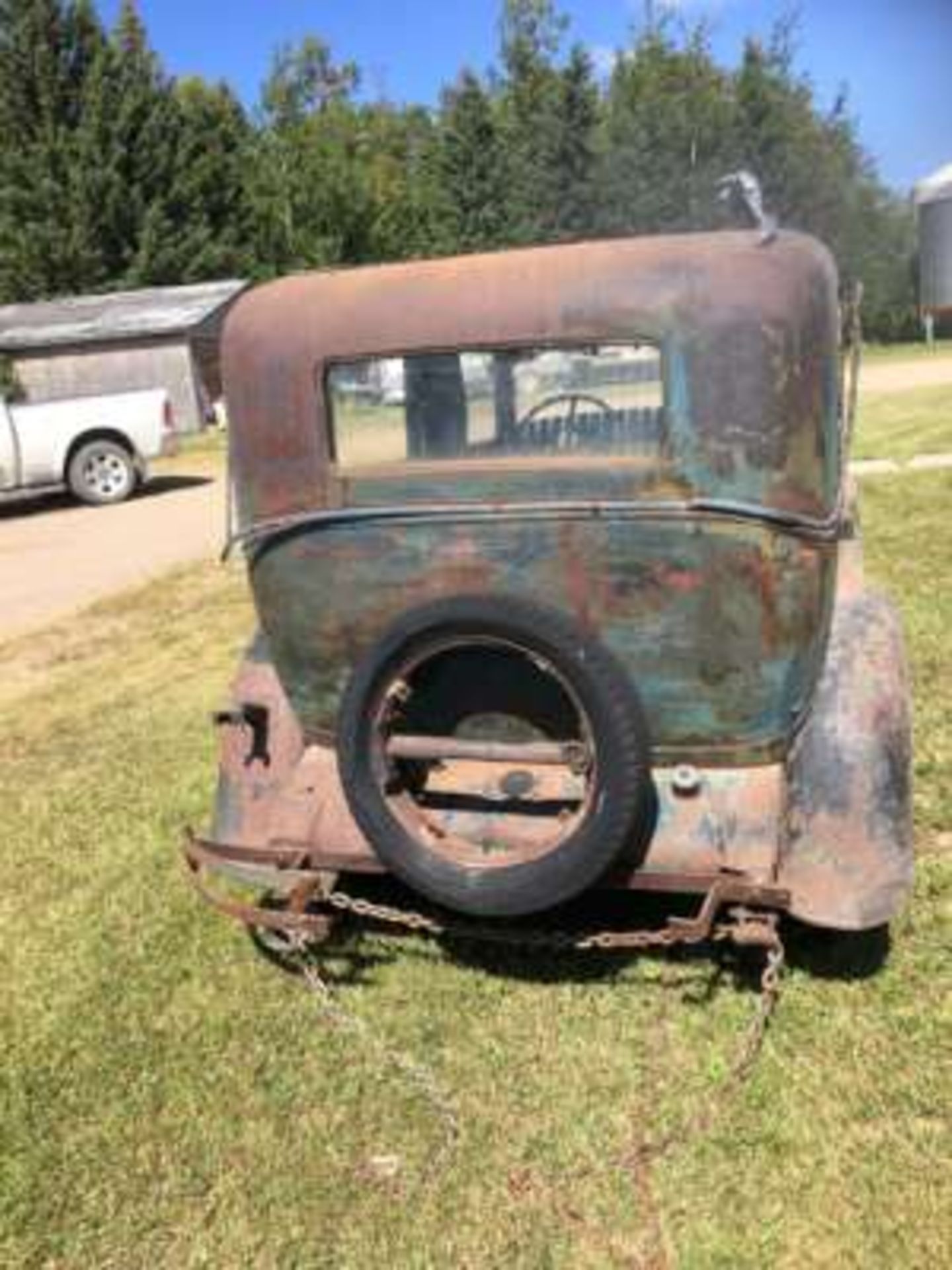 1928? Or 1929? Durant Model 66 Sedan automobile, 4 dr , suicide doors - Image 4 of 5