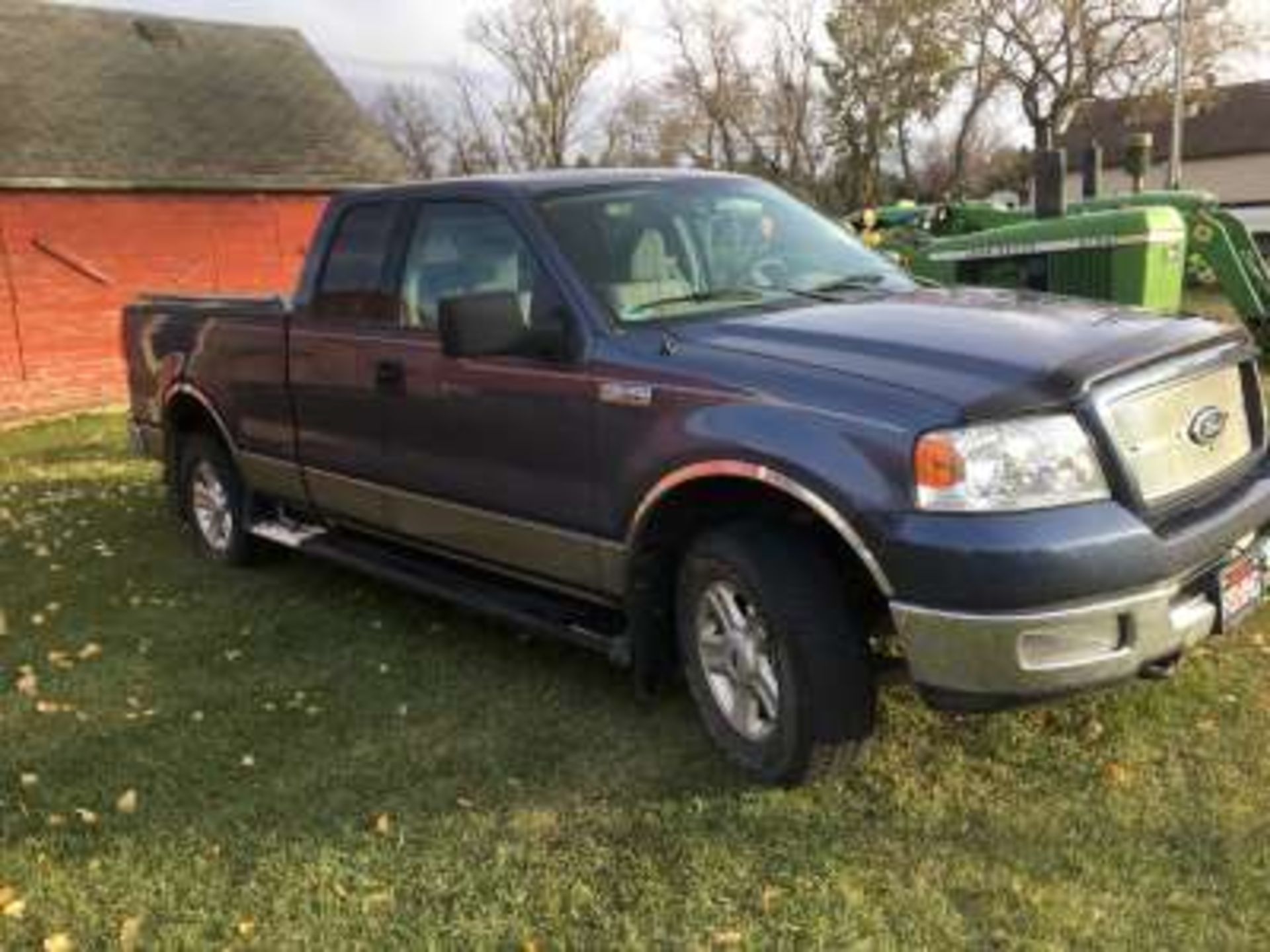 2004 F150 XLT 5.4 Triton 4x4 Ford ½ Ton truck, ext cab, 71168kms (very clean)