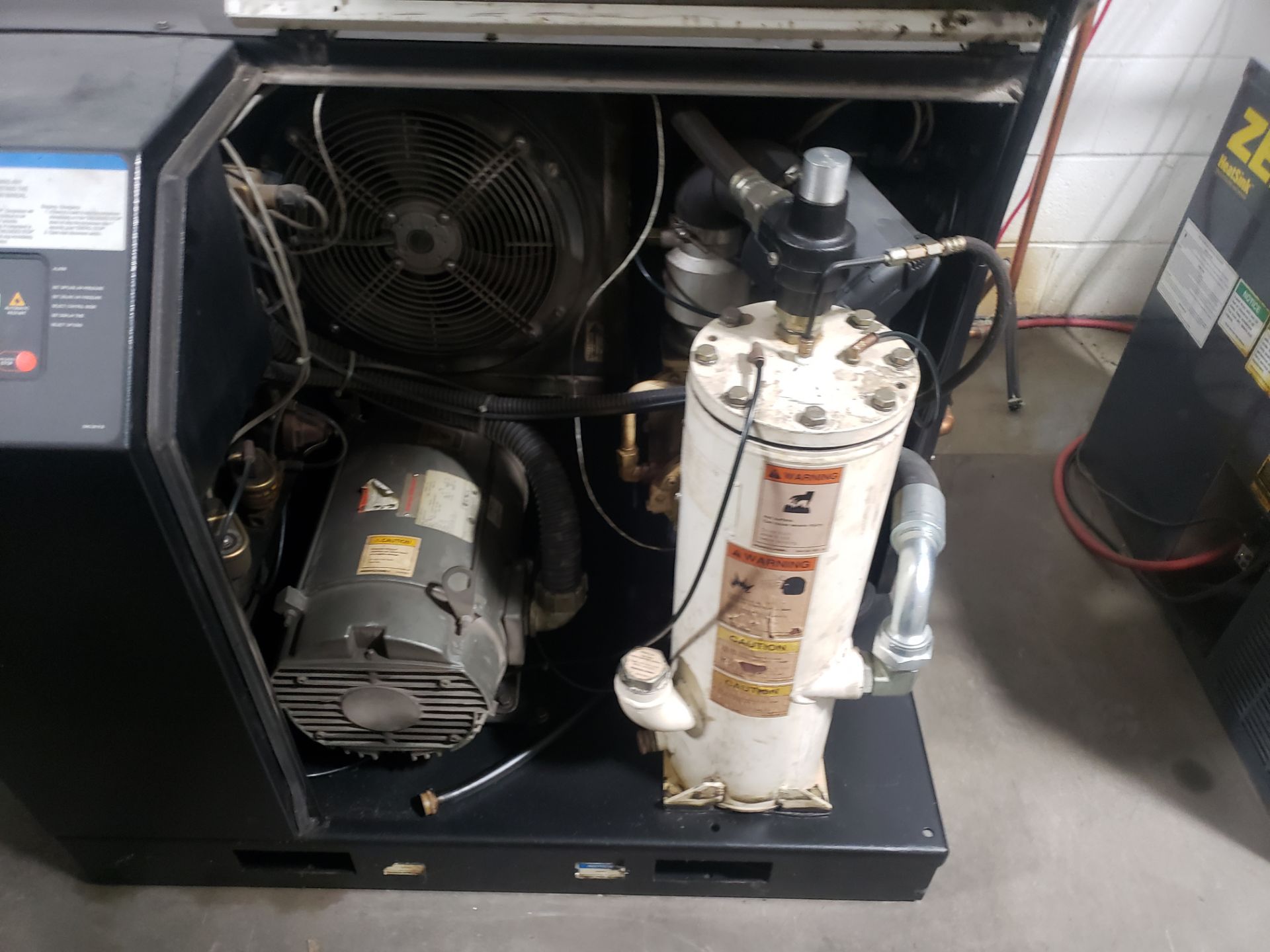 Ingersoll-Rand modle SSR-EP25 Air Compressor, 97 CFM, 125 psi located Worcester, MA - Image 5 of 8