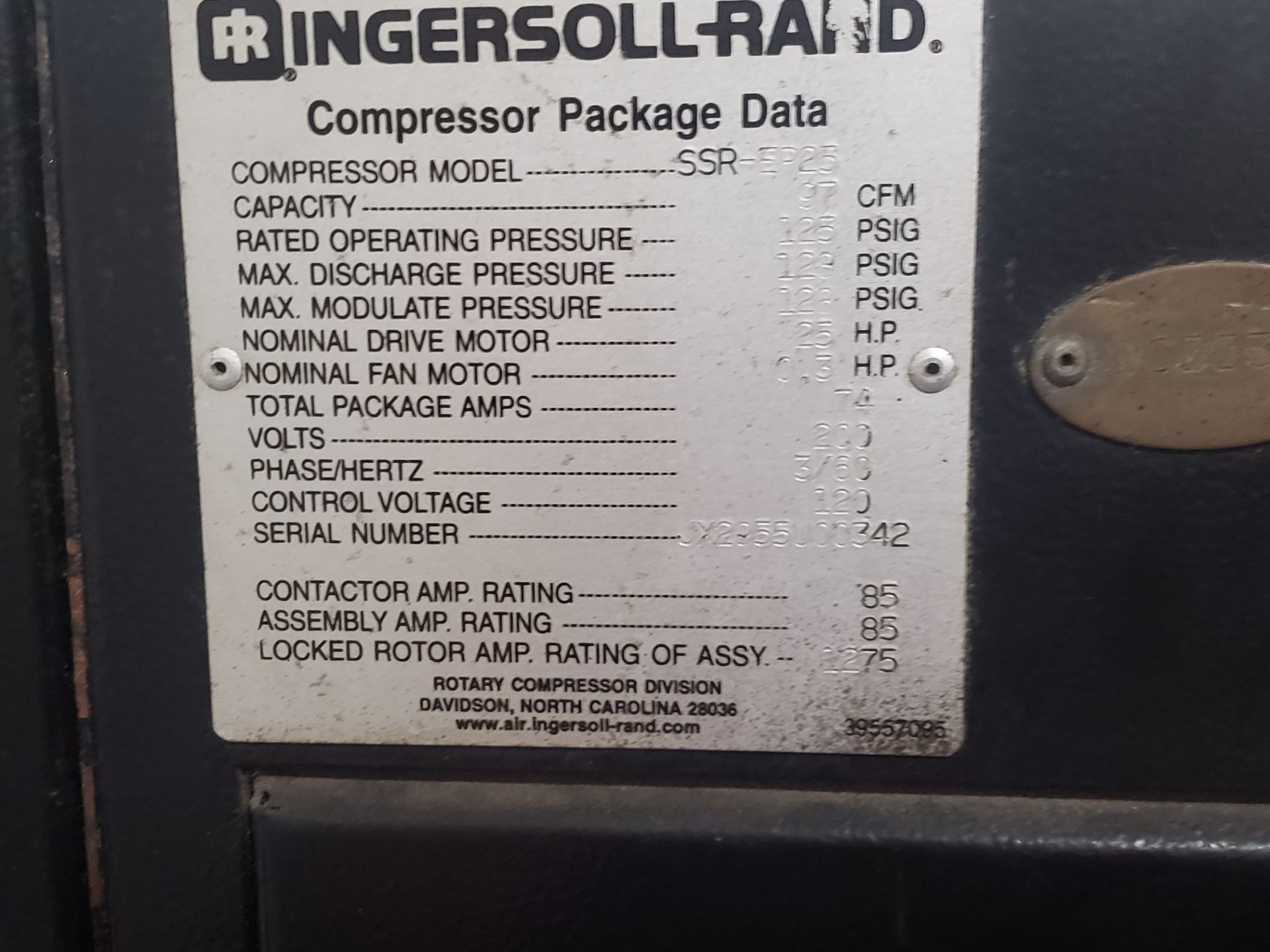 Ingersoll-Rand modle SSR-EP25 Air Compressor, 97 CFM, 125 psi located Worcester, MA - Image 3 of 8