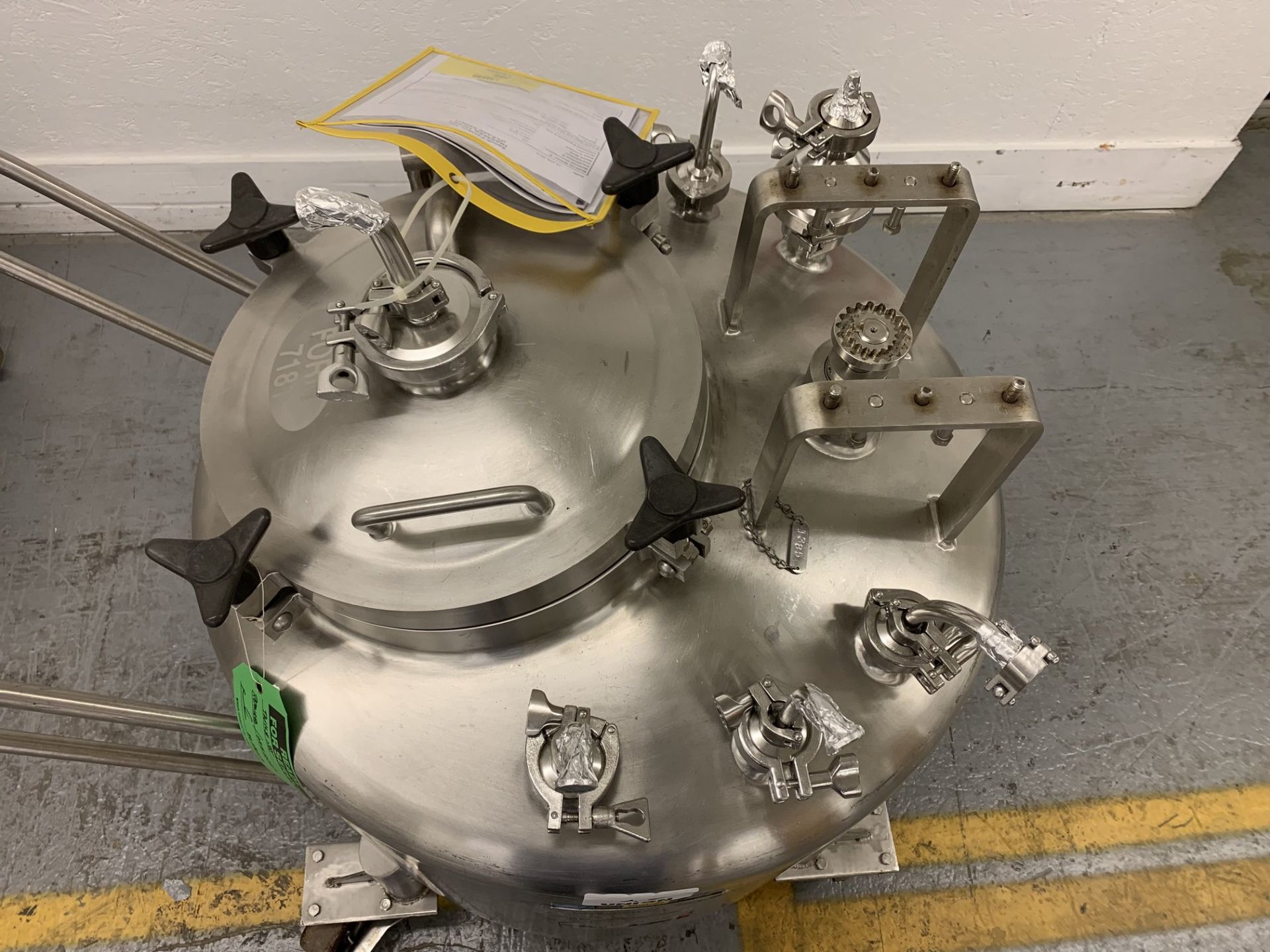 Lot # 45 - Lee Industries, 250L DBT, Stainless Steel Vacuum Kettle, 250 Liter , Propellor agitator - Image 2 of 3