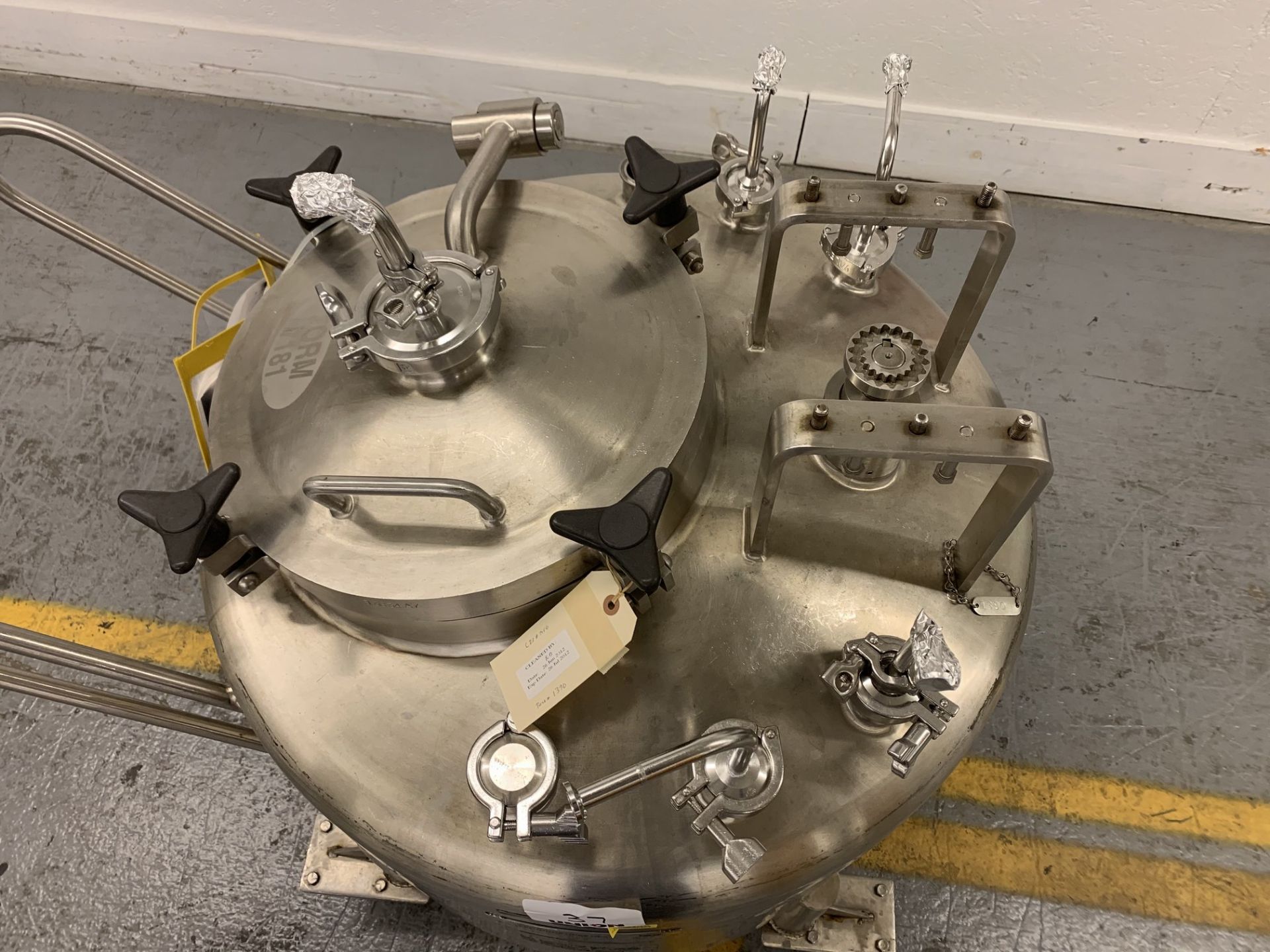 Lot # 37 - Lee Industries, 250L DBT, Stainless Steel Vacuum Kettle, 250 Liter , Propellor agitator - Image 2 of 3