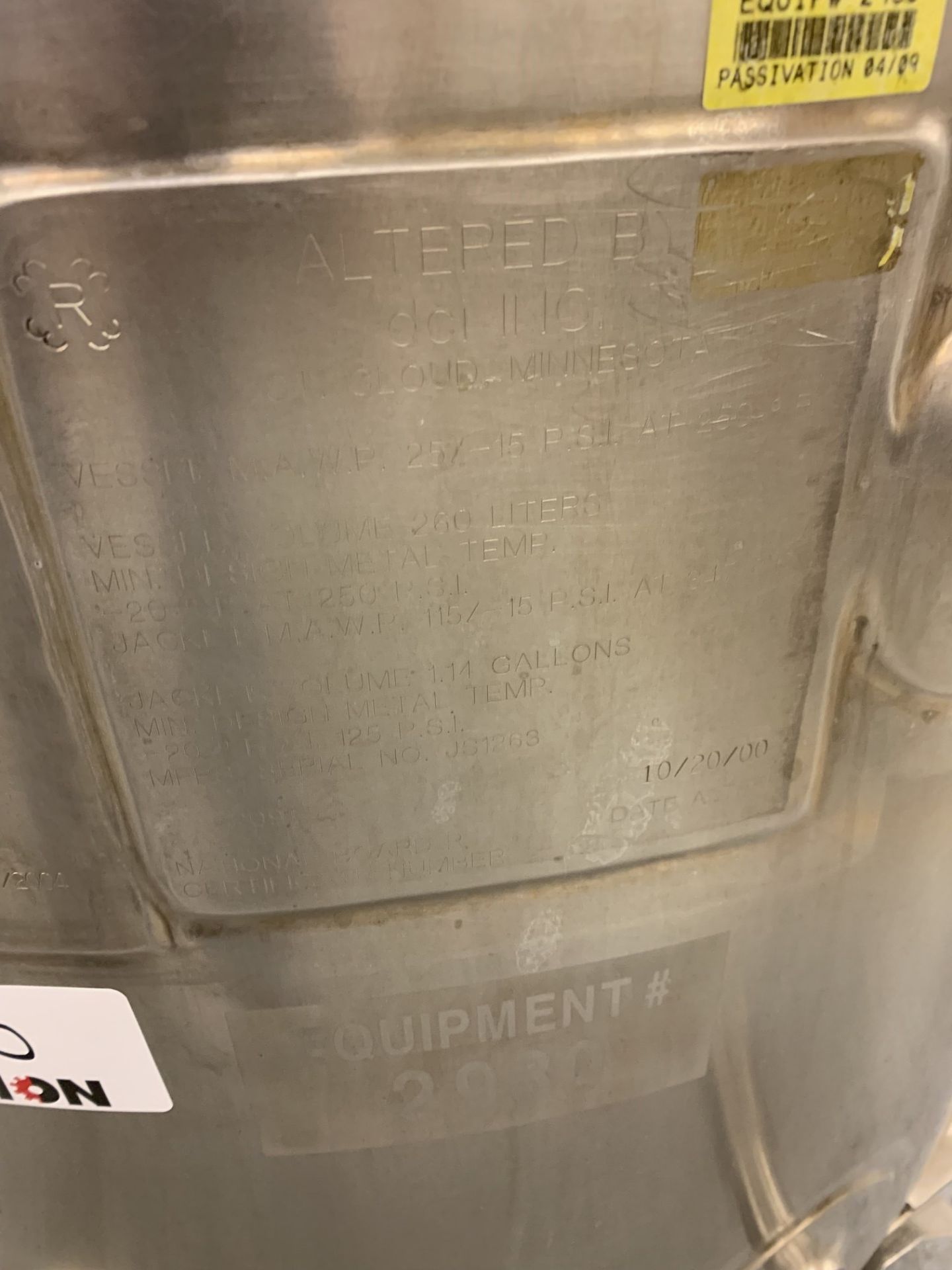 Lot # 50 - DCI Inc. 260 Liters Jacketed Pressure Tank, 304 stainless steel, 115 psi jacket, 25 psi - Image 4 of 4