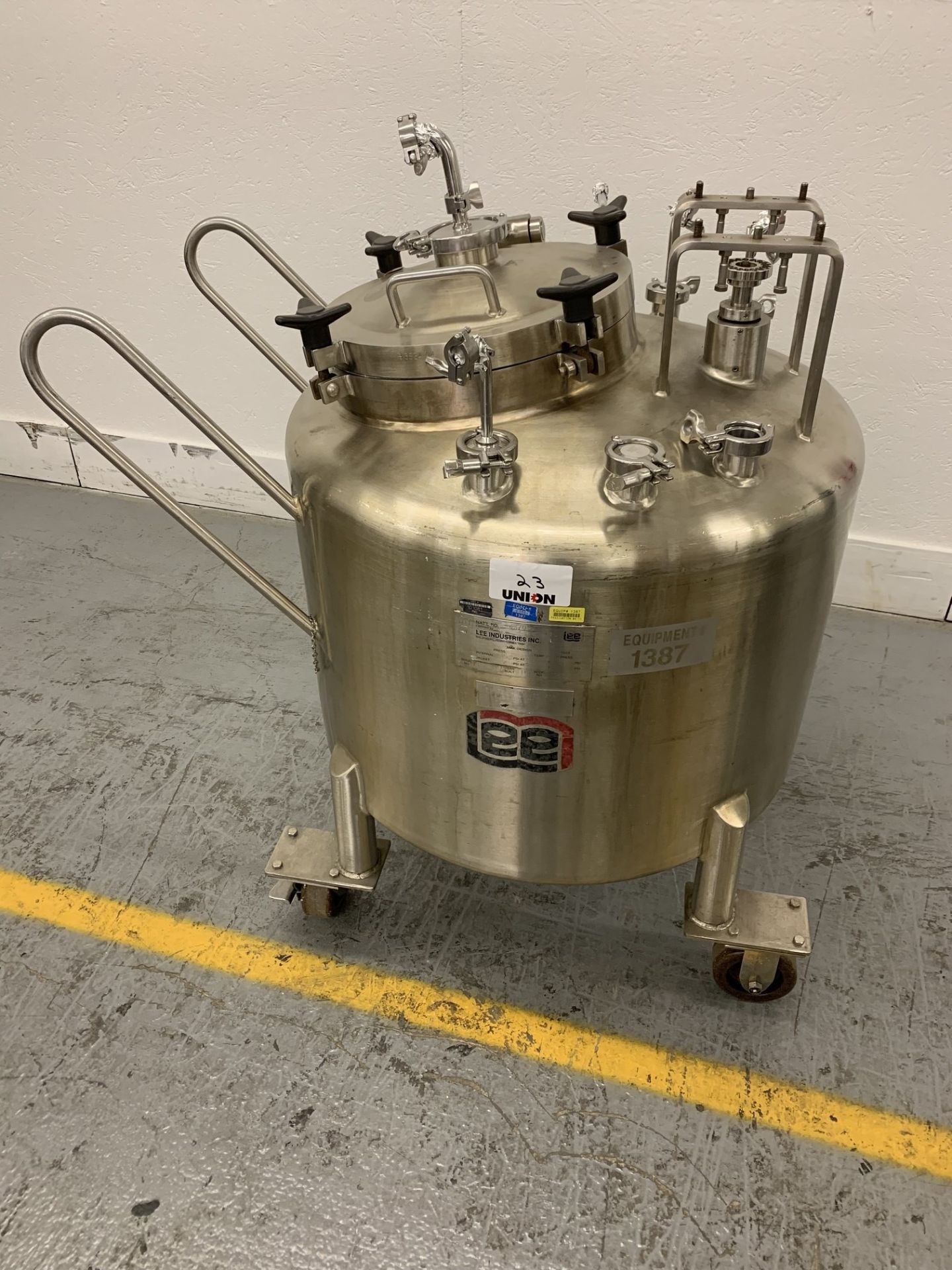 Lot # 23 - Lee Industries, 250L DBT, Stainless Steel Vacuum Kettle, 250 Liter , Propellor agitator