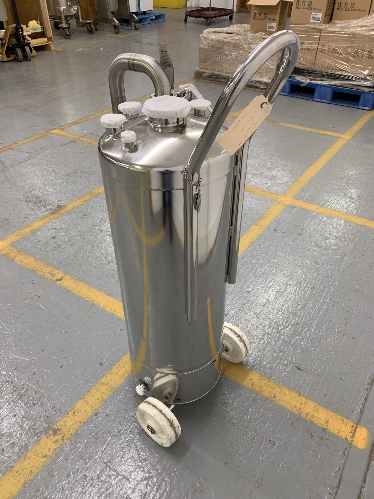 Lot # 155 - Alloyd Products Stainless Steel 75 liter Transfer Tank, asset # 14165 - Image 2 of 3