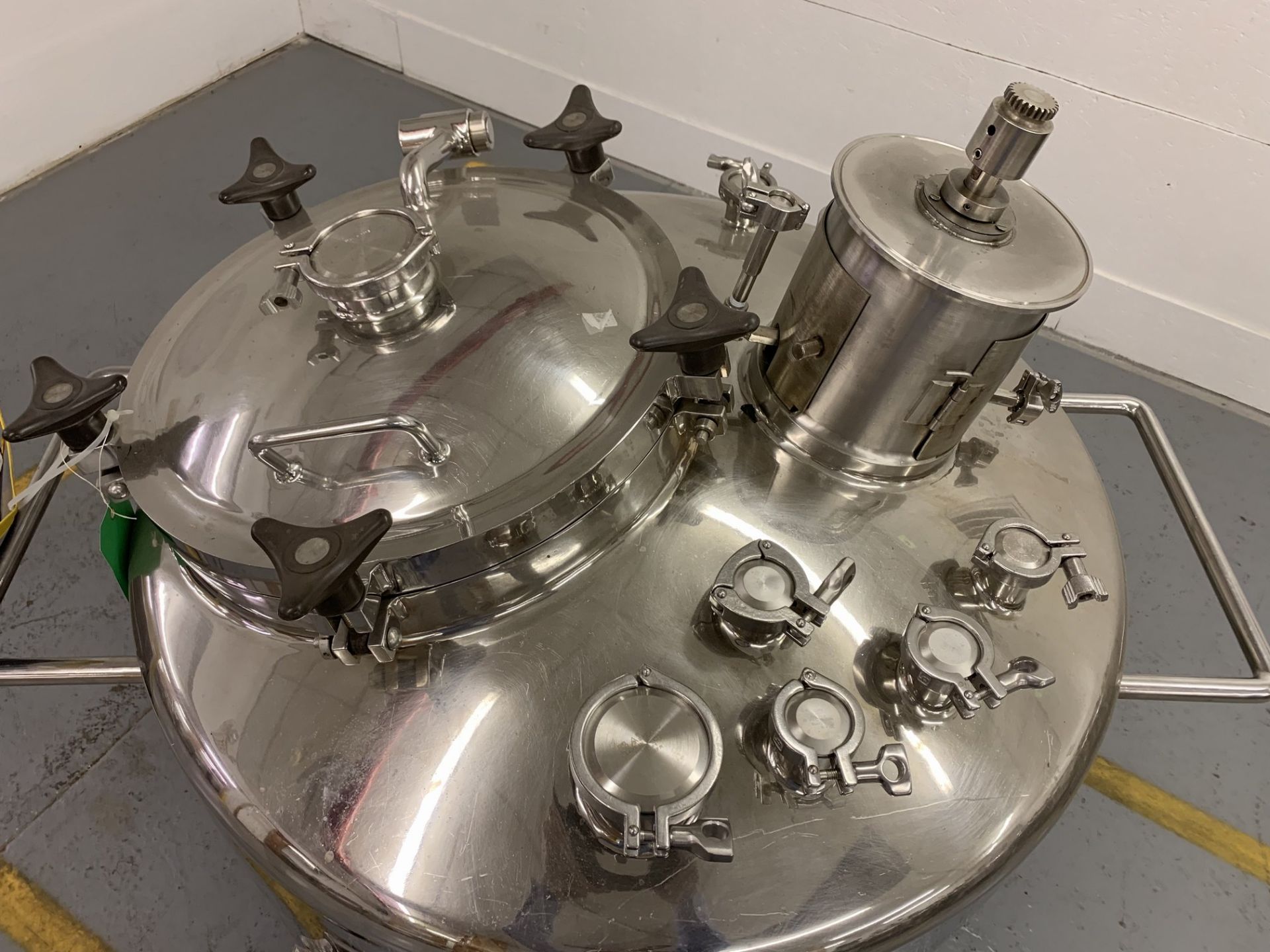 Lot # 79 - Lee Industries Vacuum Kettle, Stainless Steel, 500 Liter, Propellor agitator without - Image 2 of 3