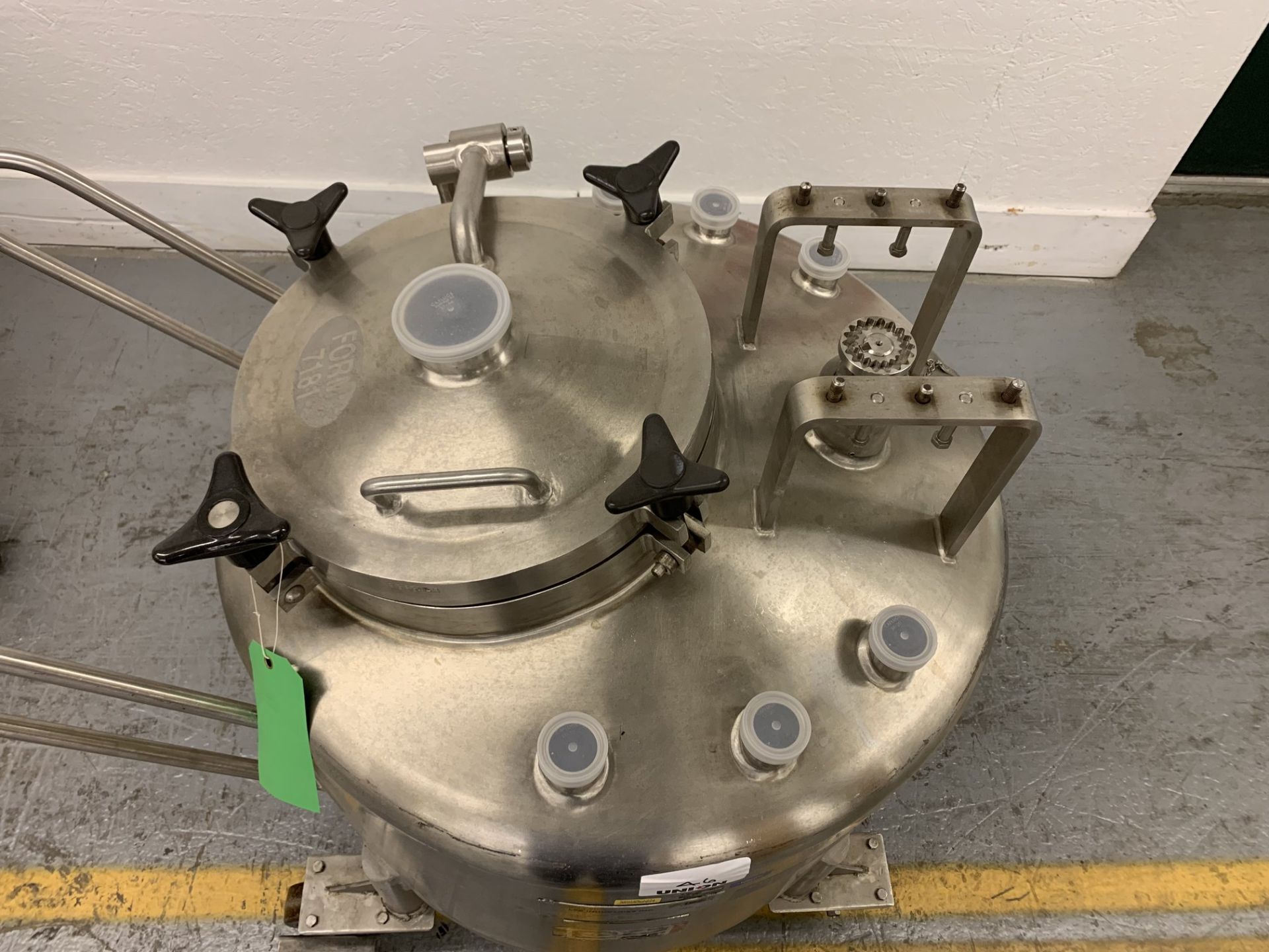 Lot # 46 - Lee Industries, 250L DBT, Stainless Steel Vacuum Kettle, 250 Liter , Propellor agitator - Image 2 of 3