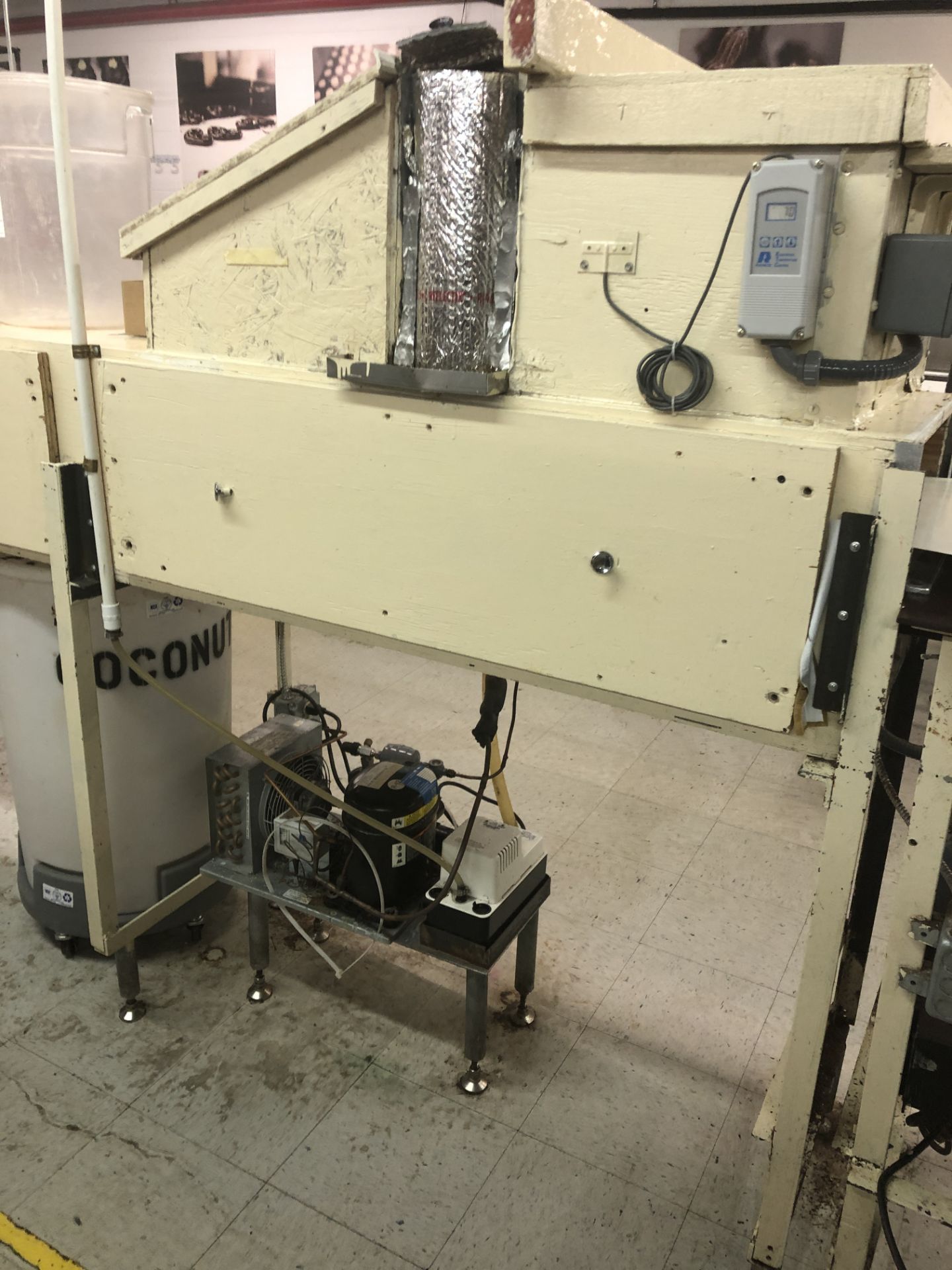 Smith 16" Enrobing Line - 8-ft long cold plate with freon compressor, Whetstone pre-bottomer and 8- - Image 13 of 19